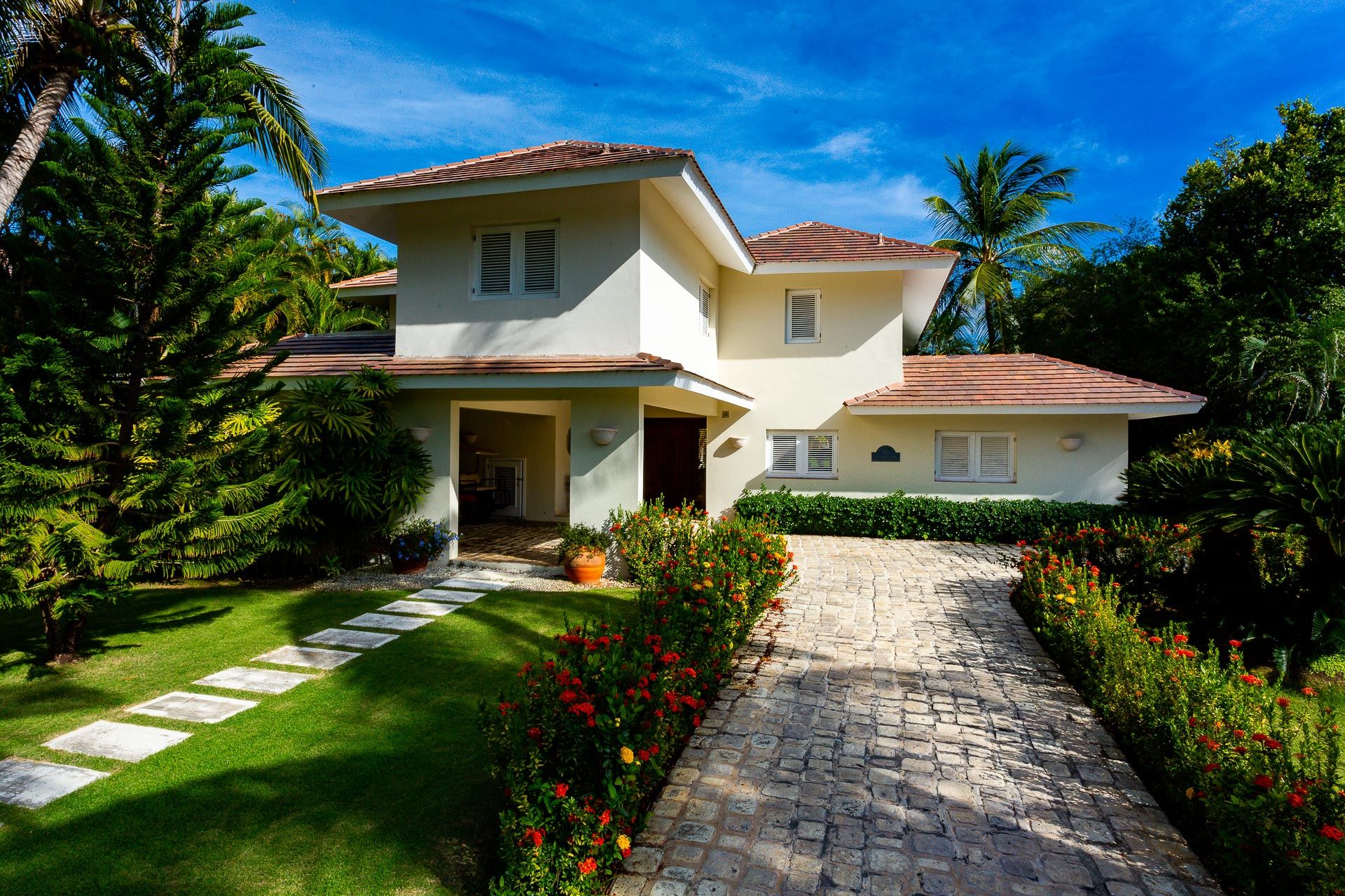 Villa Tortuga Bay B14