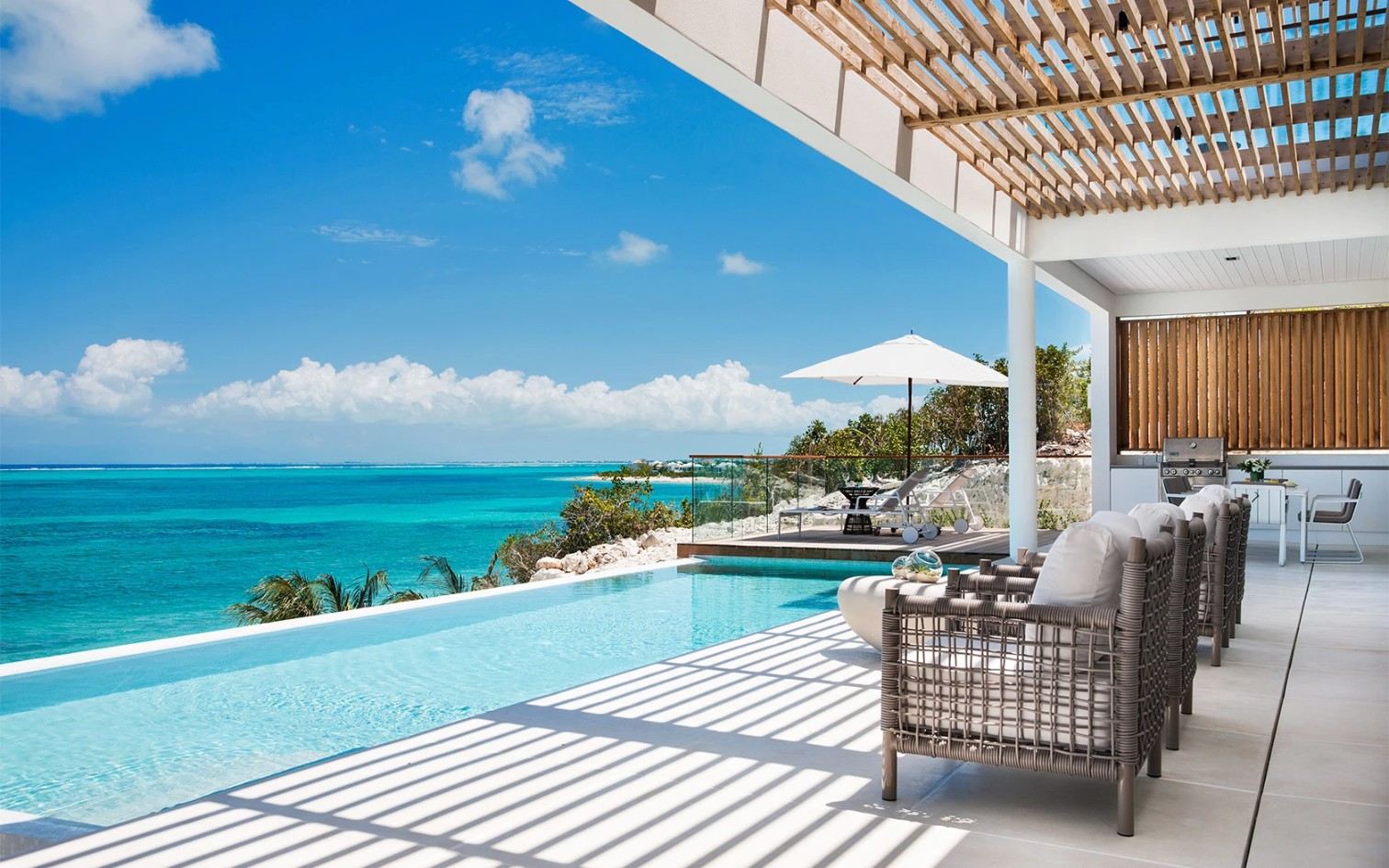 North Shore Enclave - 5 BDR BEACHFRONT VILLA