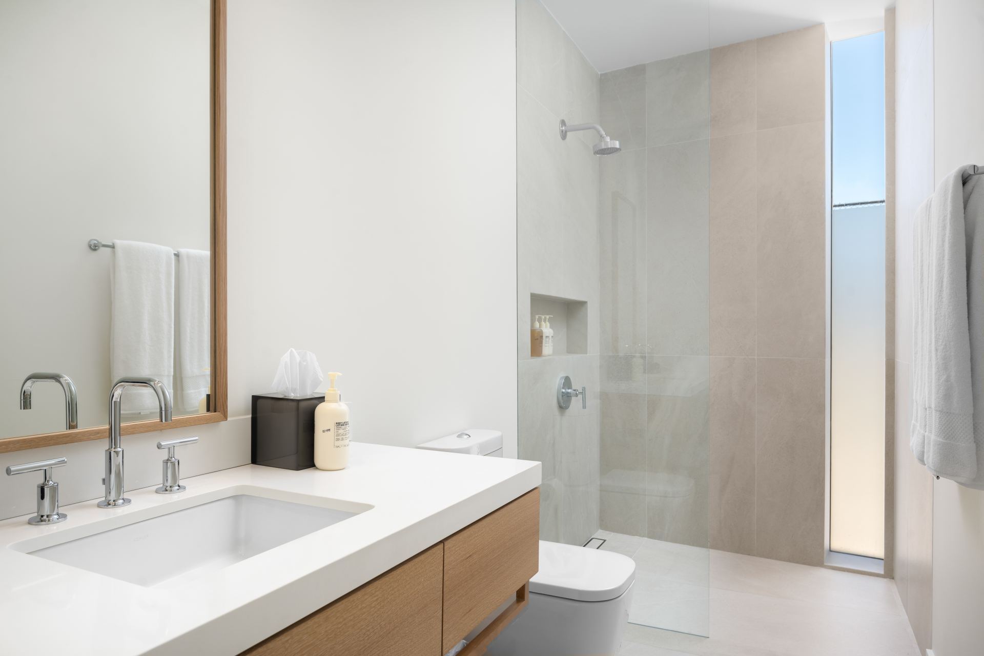 North Shore Enclave - 3 BDR OCEAN VIEW BEACH HOUSE