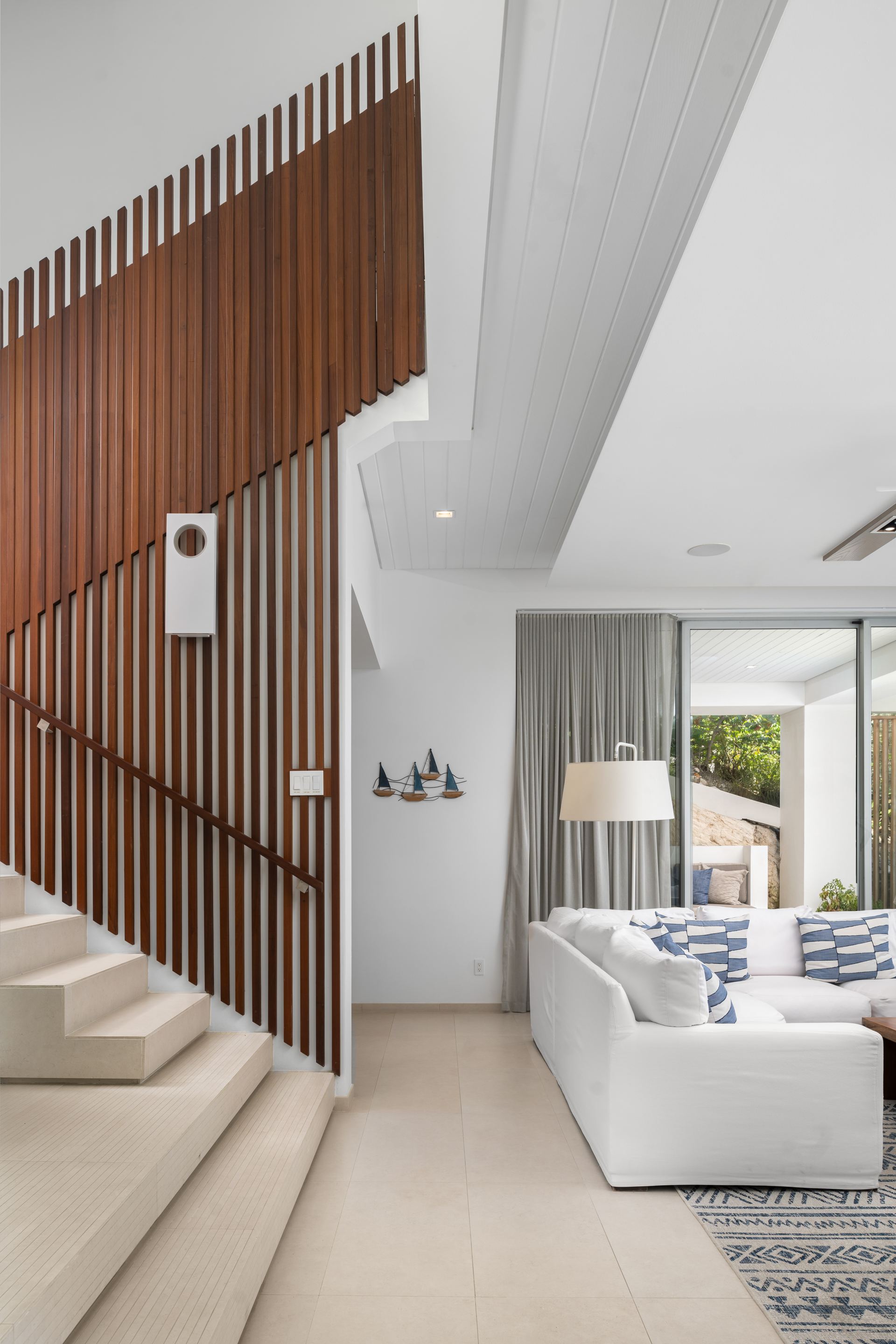 North Shore Enclave - 4 BDR BEACHFRONT VILLA