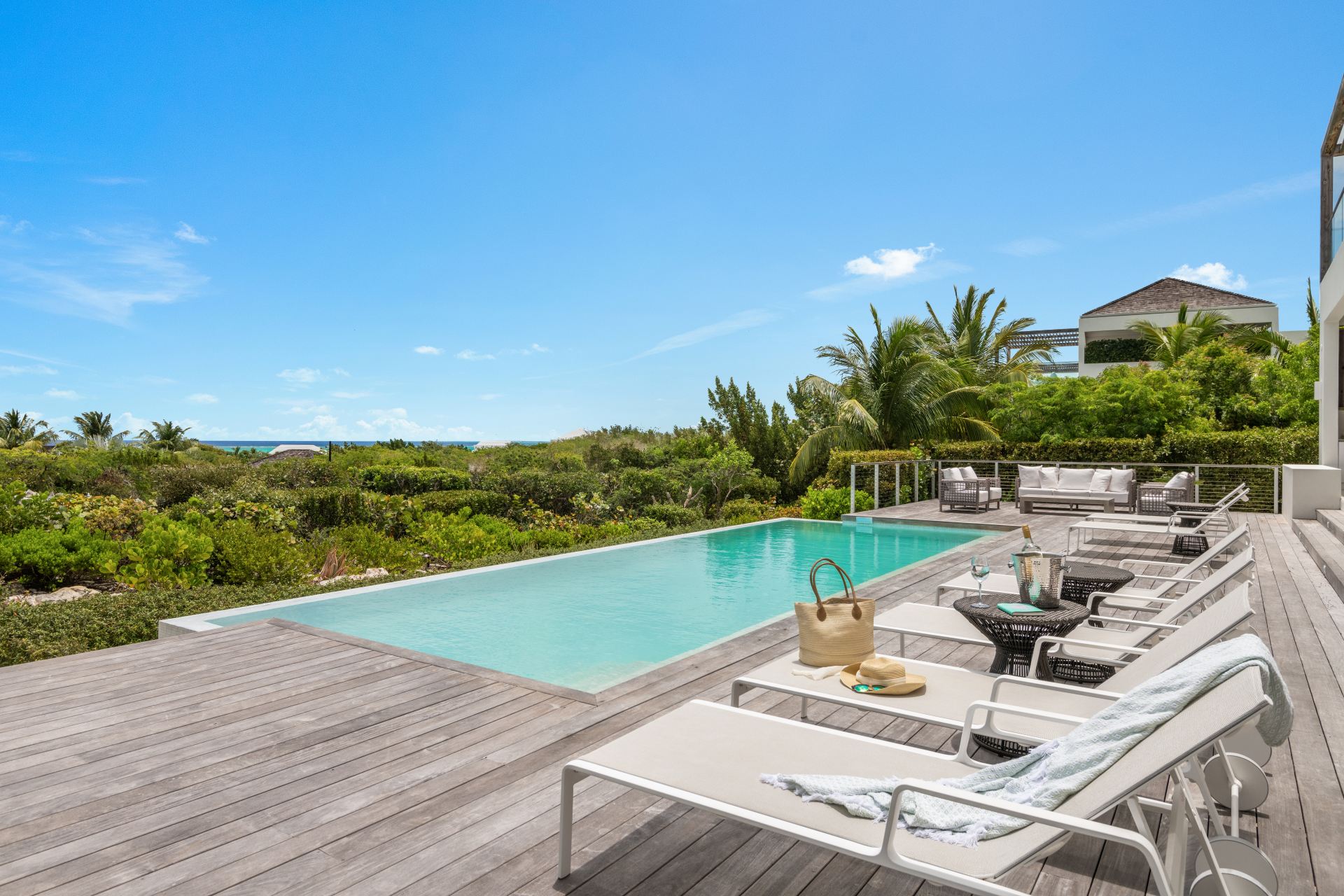 North Shore Enclave - 5 BDR OCEAN VIEW VILLA