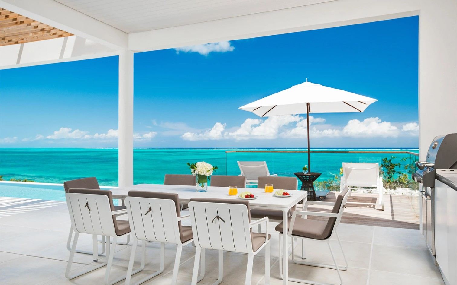 North Shore Enclave - 5 BDR BEACHFRONT VILLA