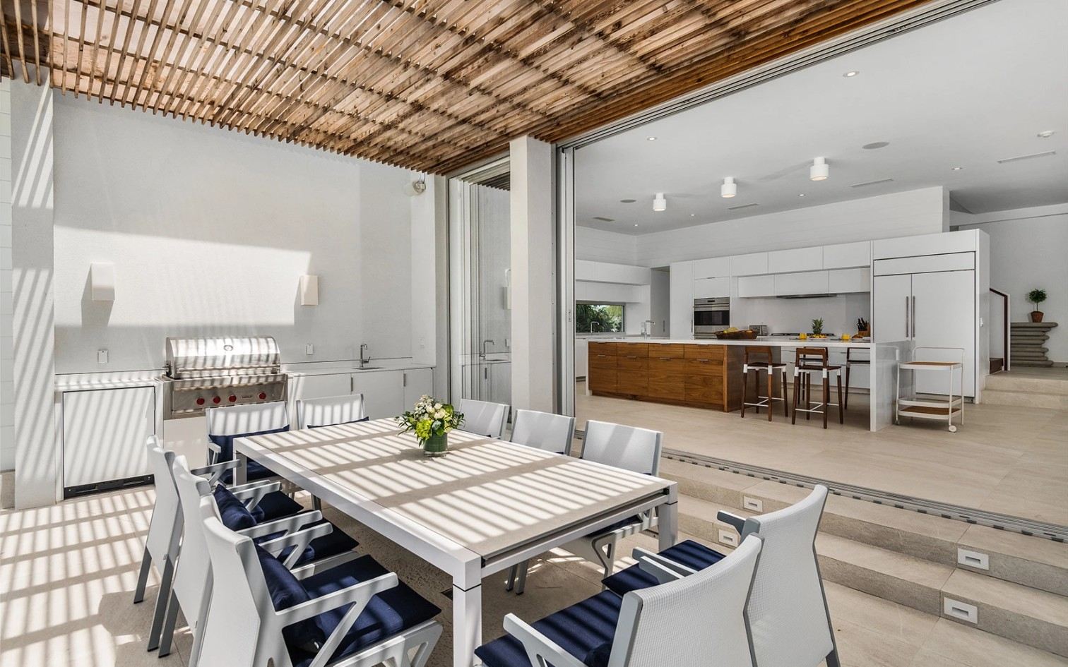 North Shore Enclave - 5 BDR BEACHFRONT VILLA