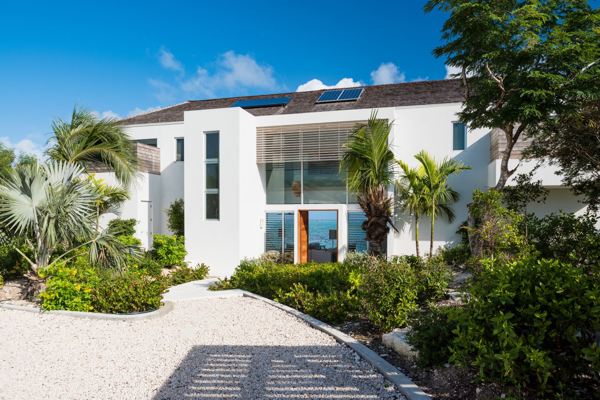 North Shore Enclave - 5 BDR BEACHFRONT VILLA