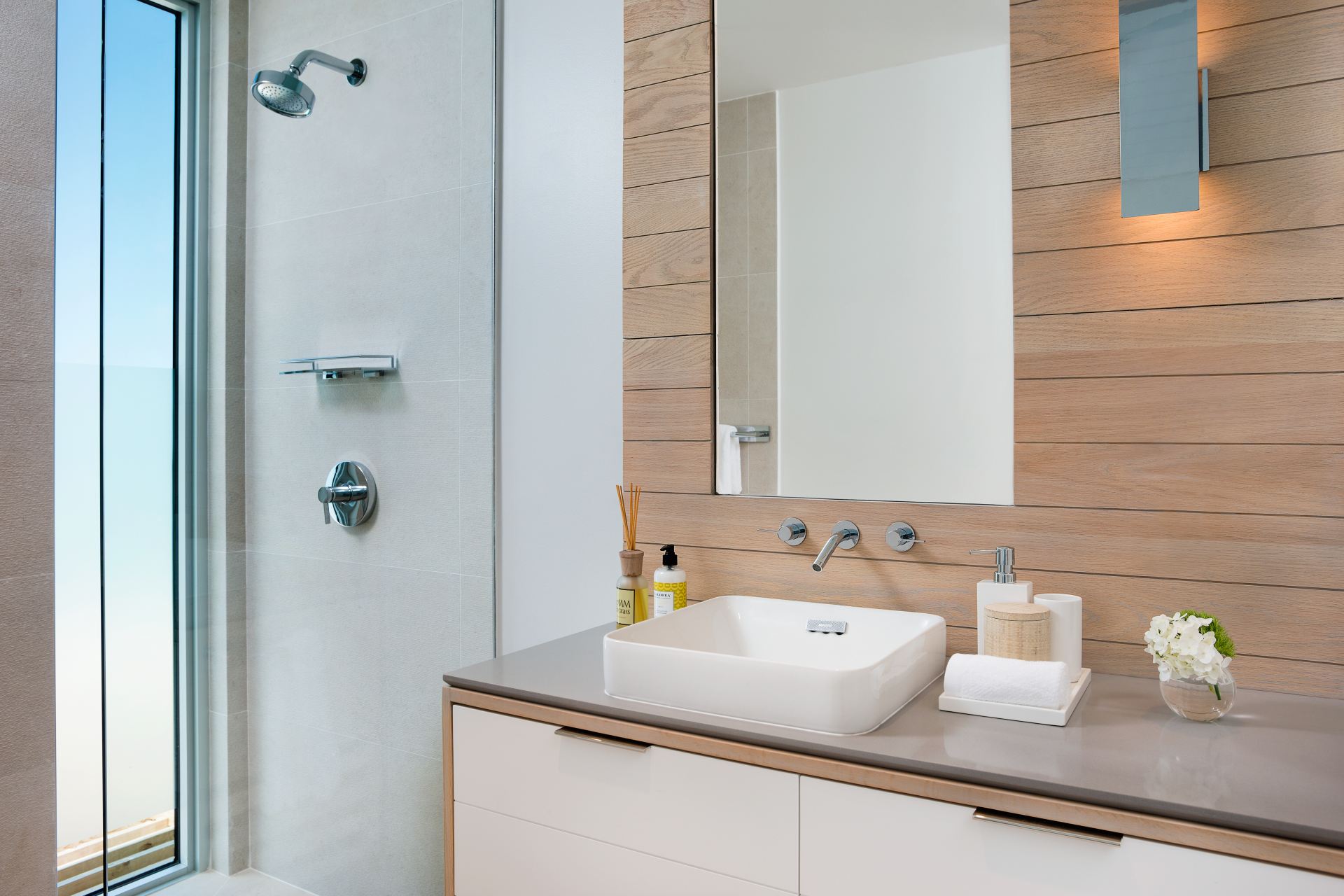 North Shore Enclave - 5 BDR BEACHFRONT VILLA