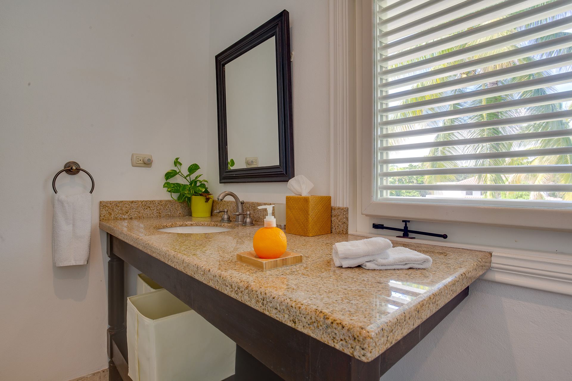 Villa Tortuga Bay B14