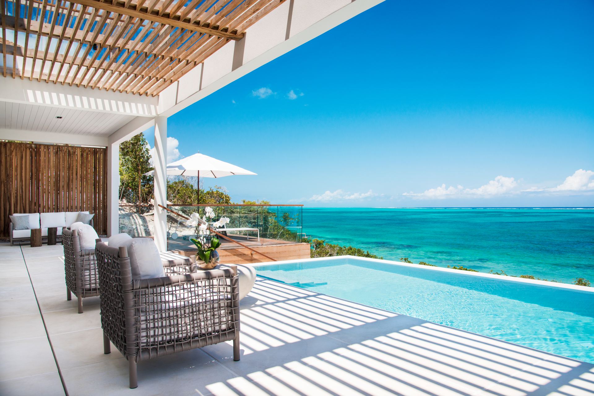 North Shore Enclave - 5 BDR BEACHFRONT VILLA