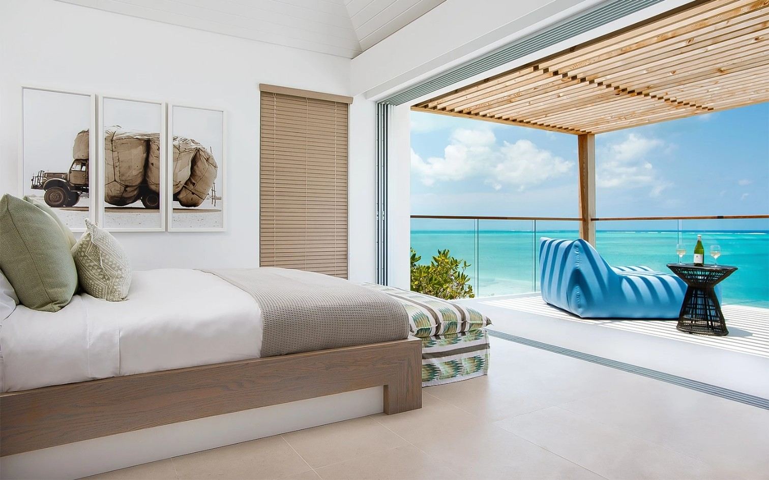 North Shore Enclave - 5 BDR BEACHFRONT VILLA