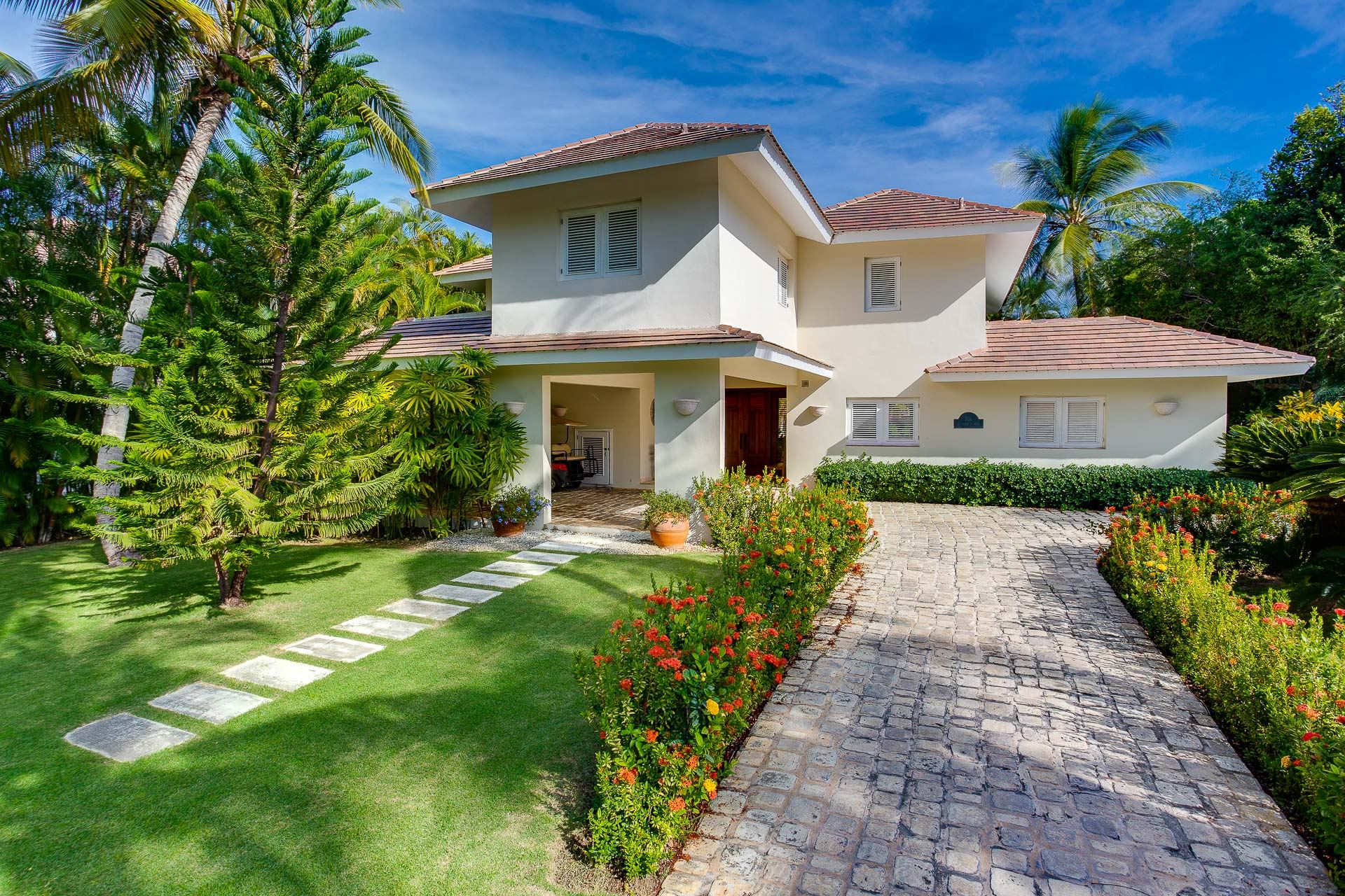 Villa Tortuga Bay B14