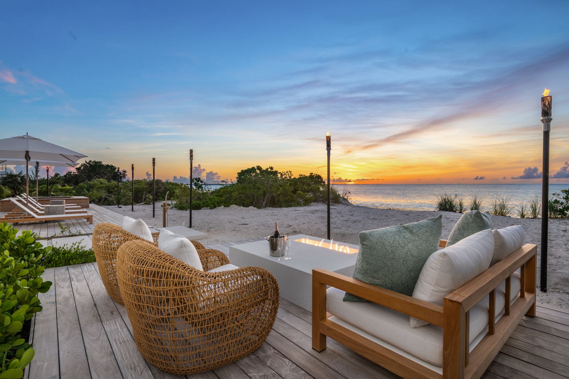 Grace Bay Enclave - 5 BDR BEACHFRONT VILLA