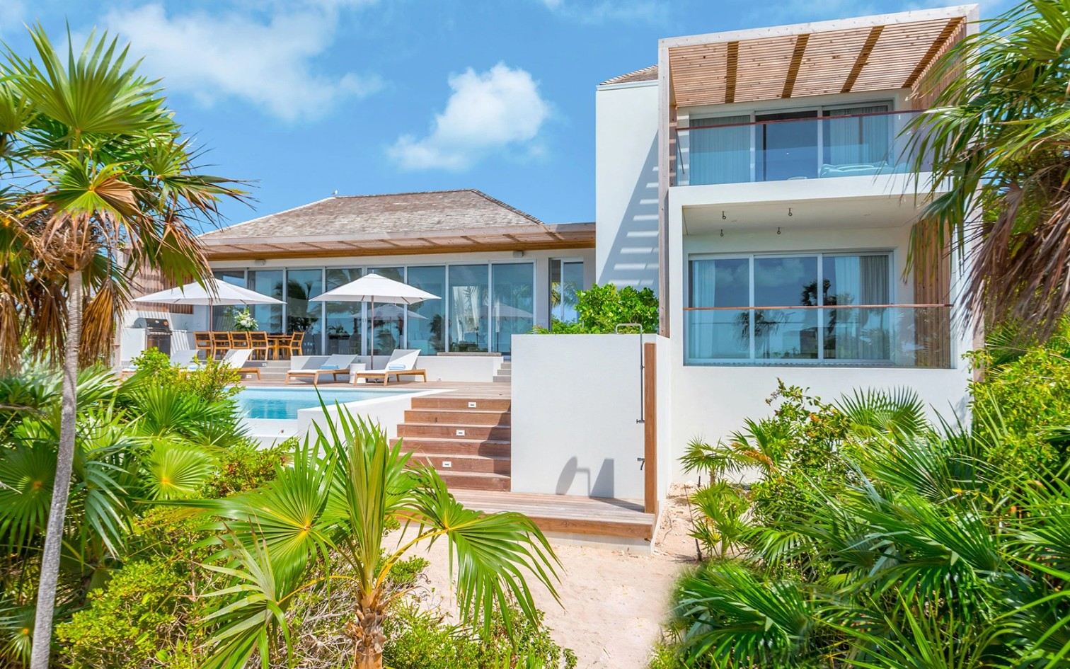 Long Bay Enclave - 5 BDR BEACHFRONT VILLA