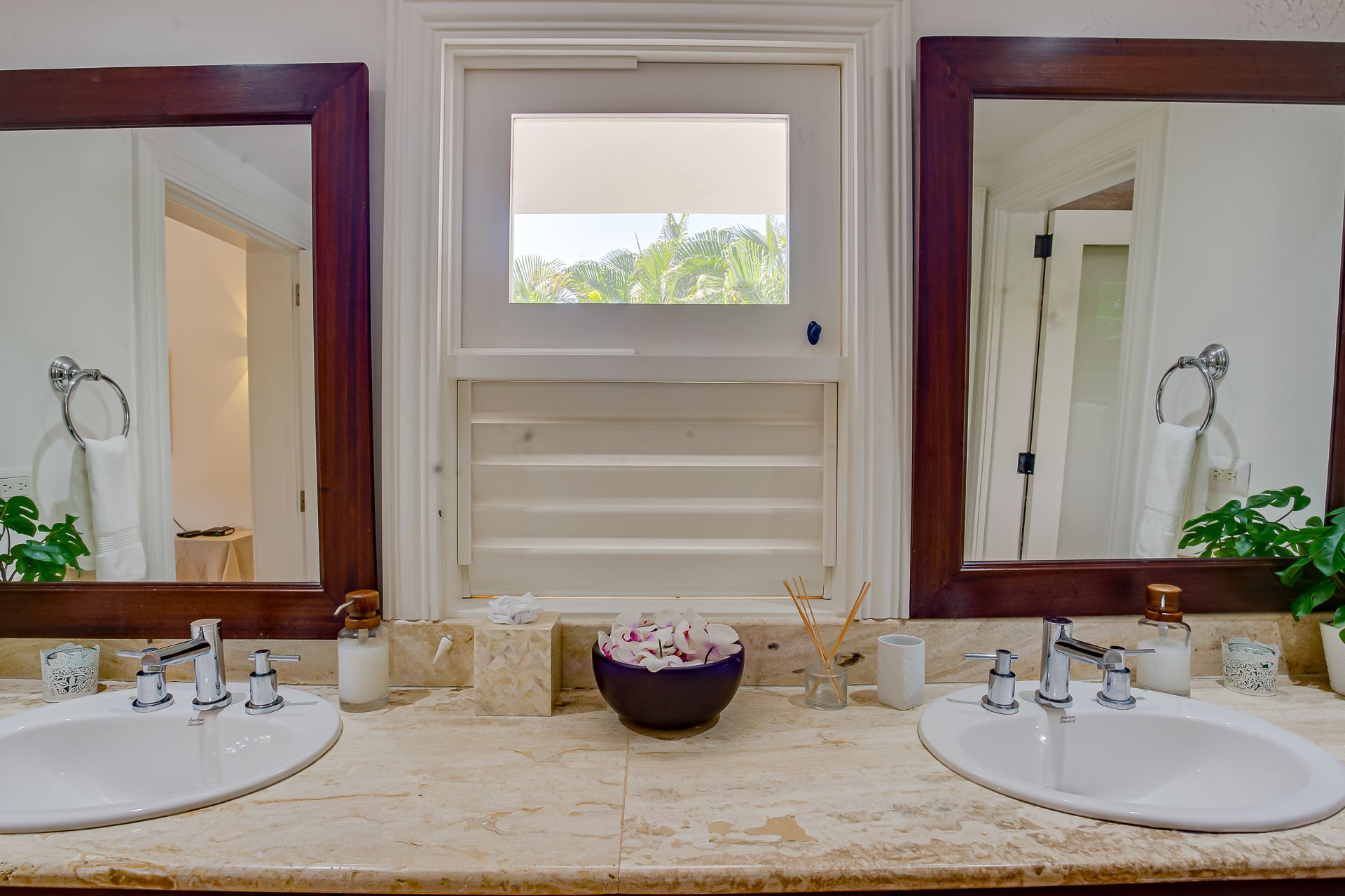 Villa Tortuga Bay B6