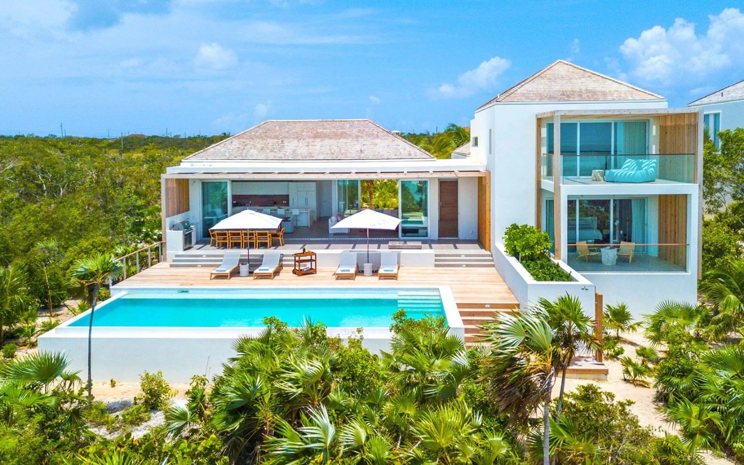 Long Bay Enclave - 5 BDR BEACHFRONT VILLA