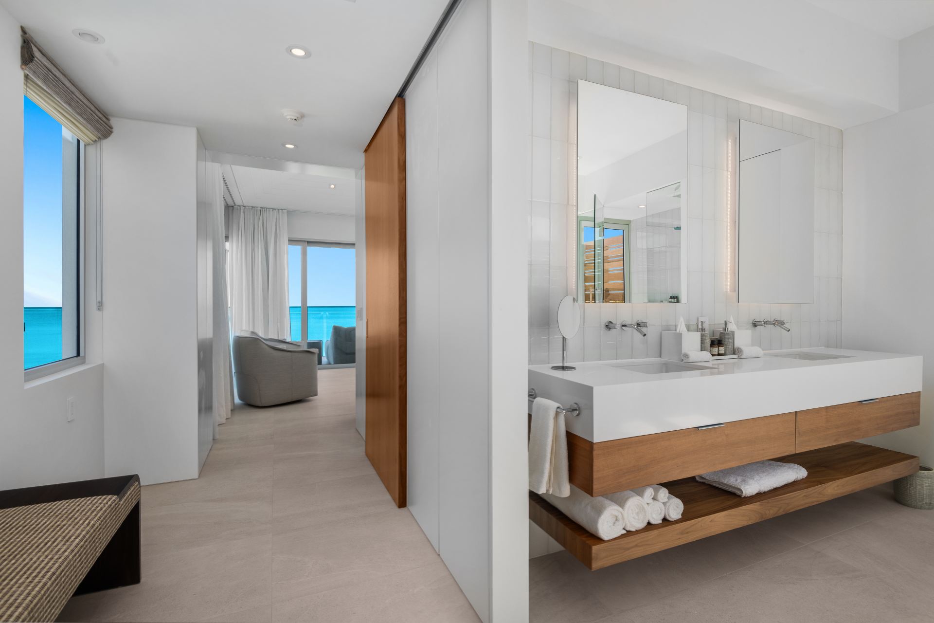 Grace Bay Enclave - 5 BDR BEACHFRONT VILLA