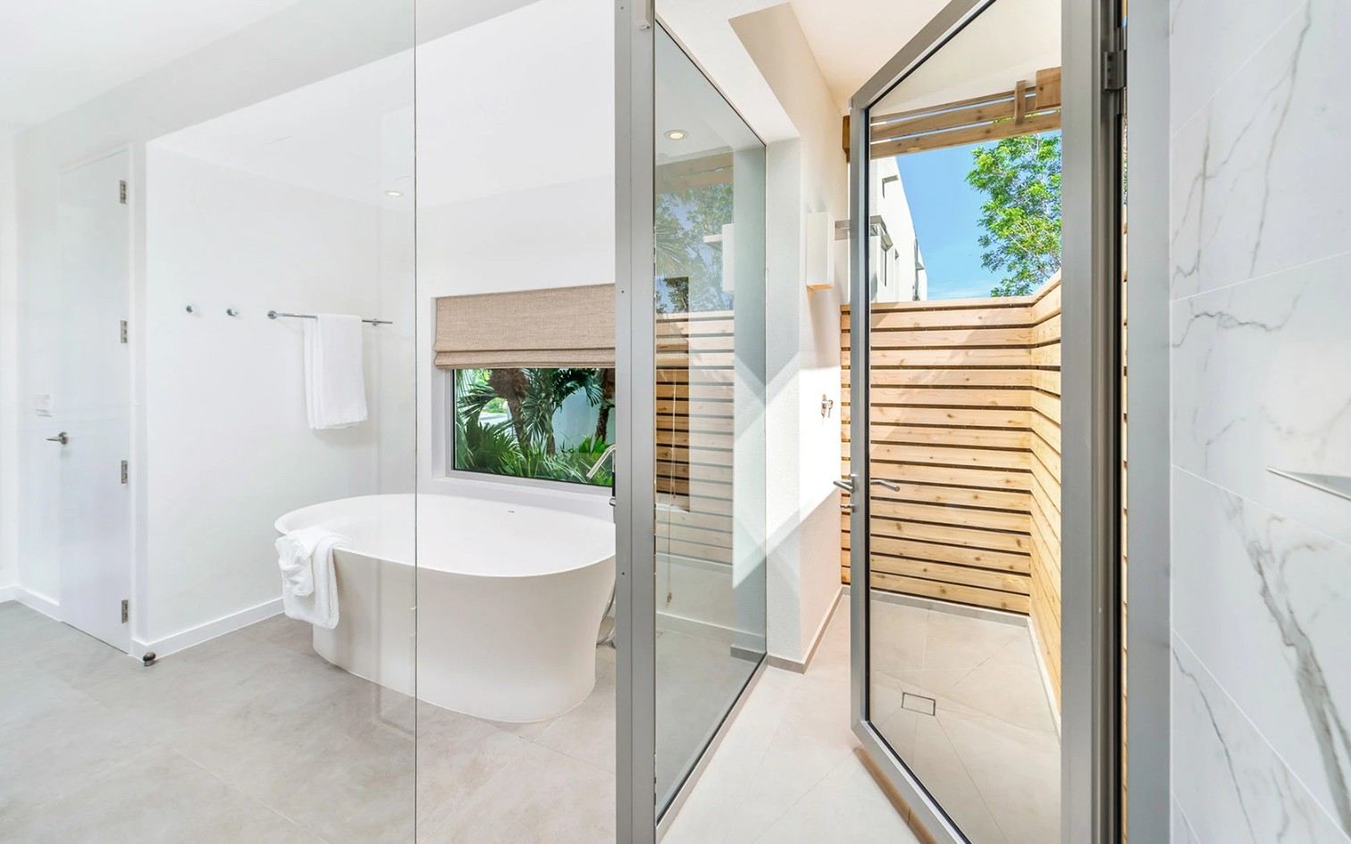 Long Bay Enclave - 5 BDR BEACHFRONT VILLA