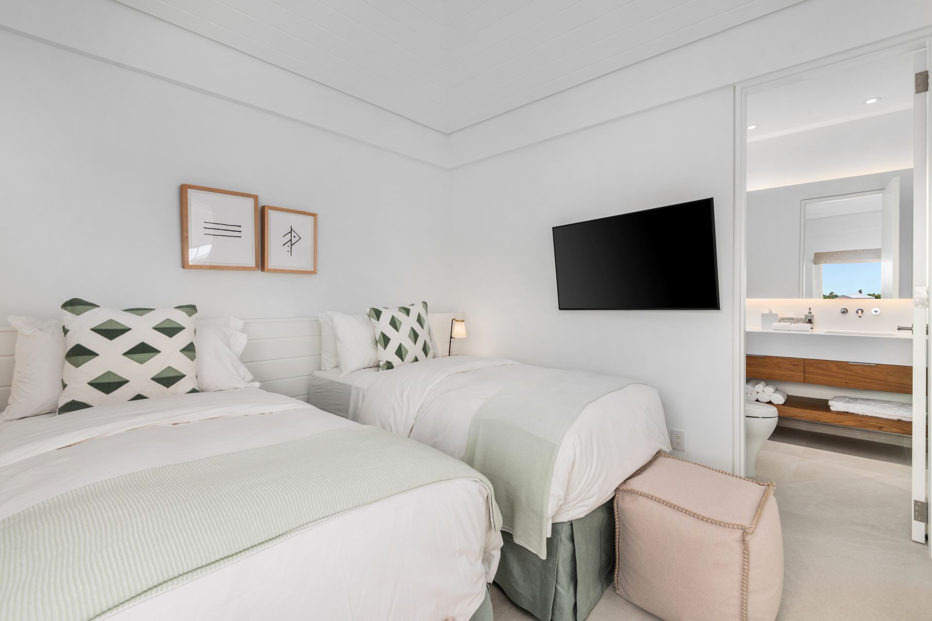 Grace Bay Enclave - 4 BDR OCEAN VIEW VILLA