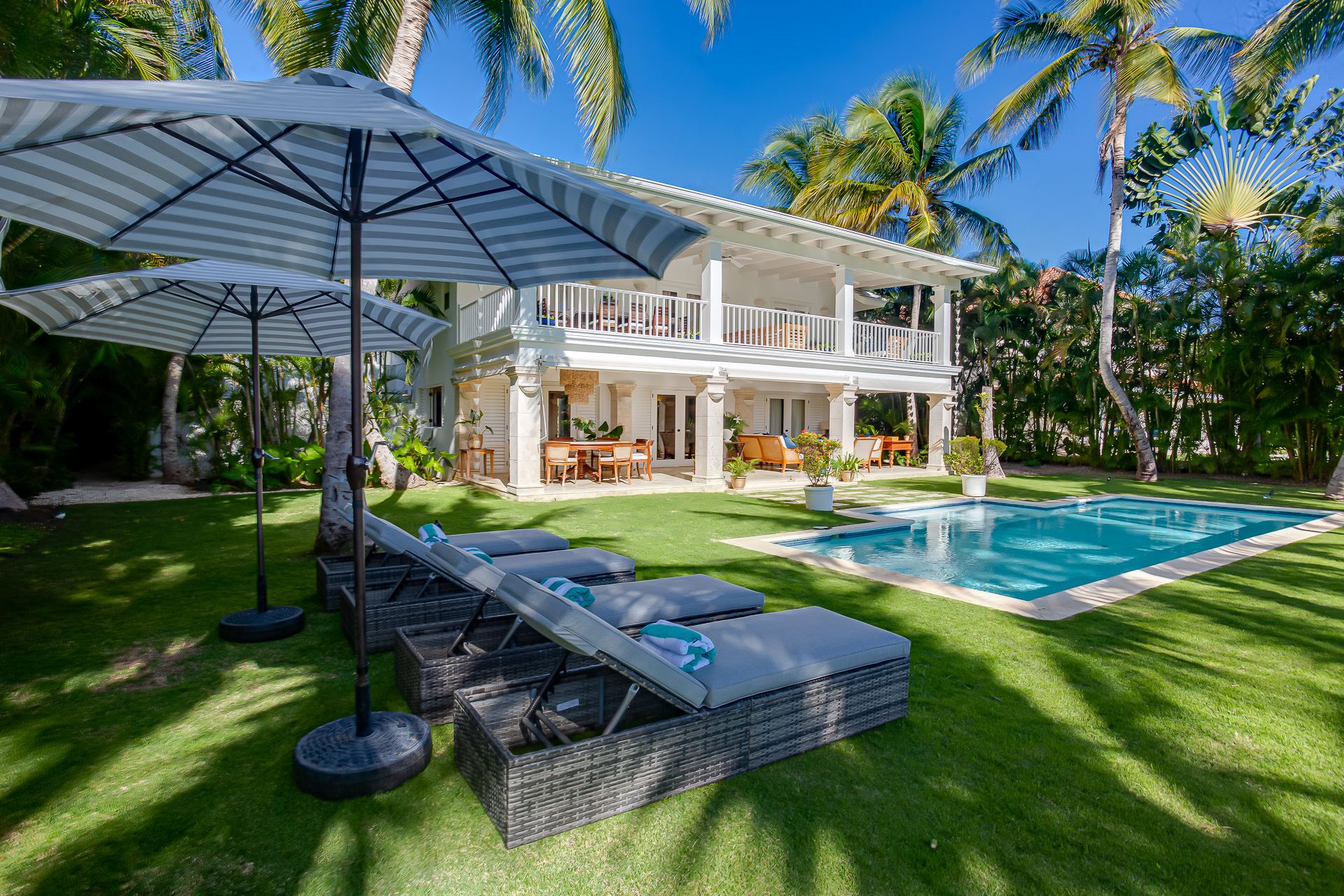 Villa Tortuga Bay B6