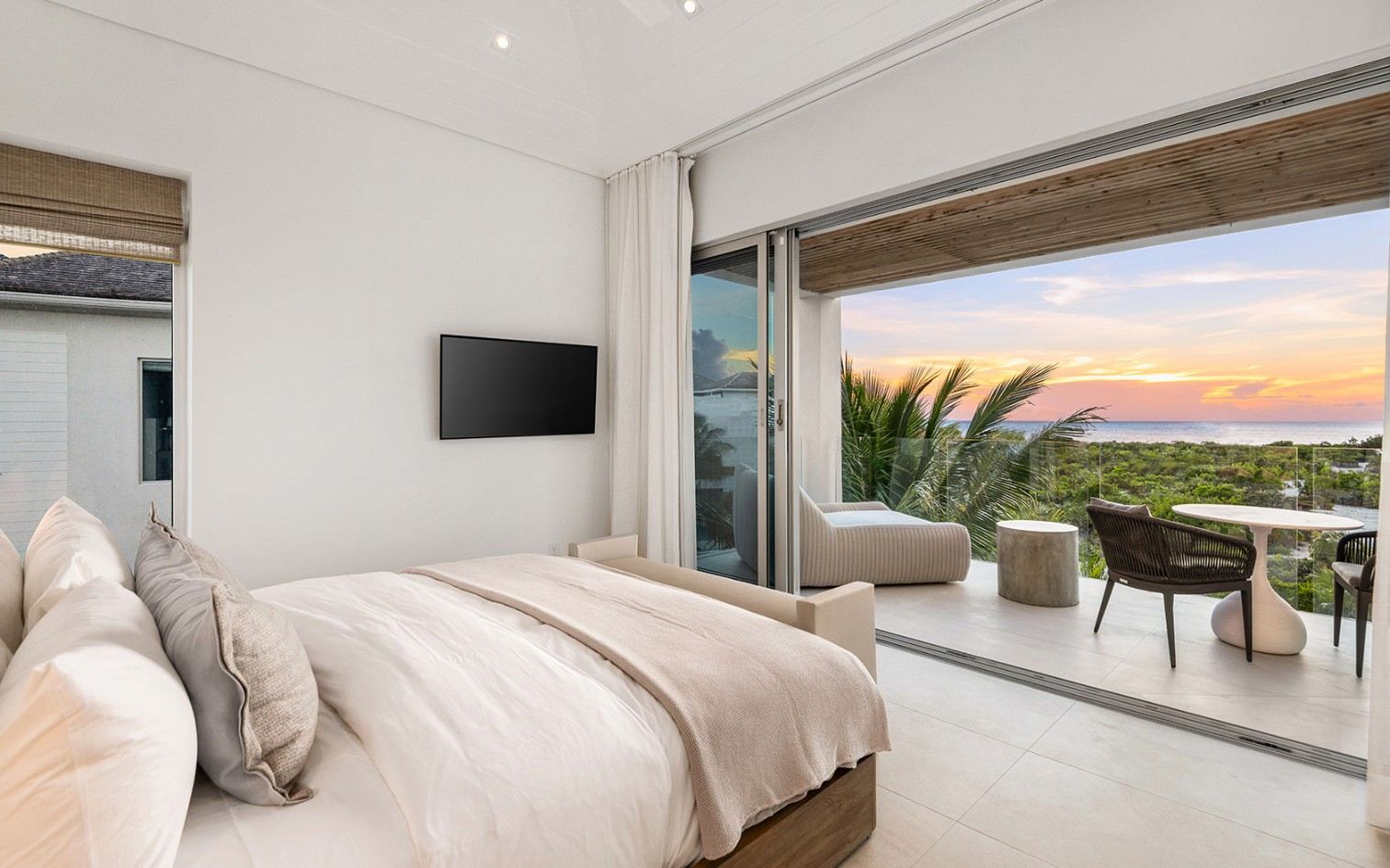 Grace Bay Enclave - 4 BDR OCEAN VIEW VILLA