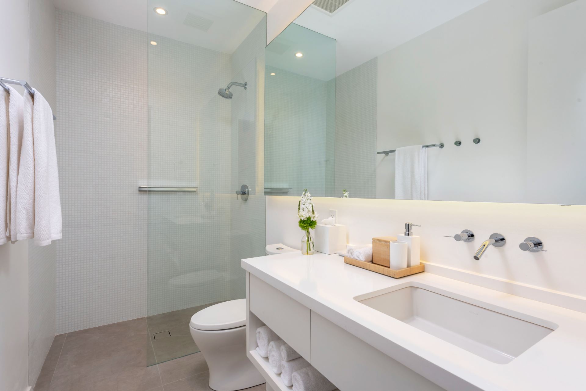 Long Bay Enclave - 6 BDR BEACHFRONT VILLA