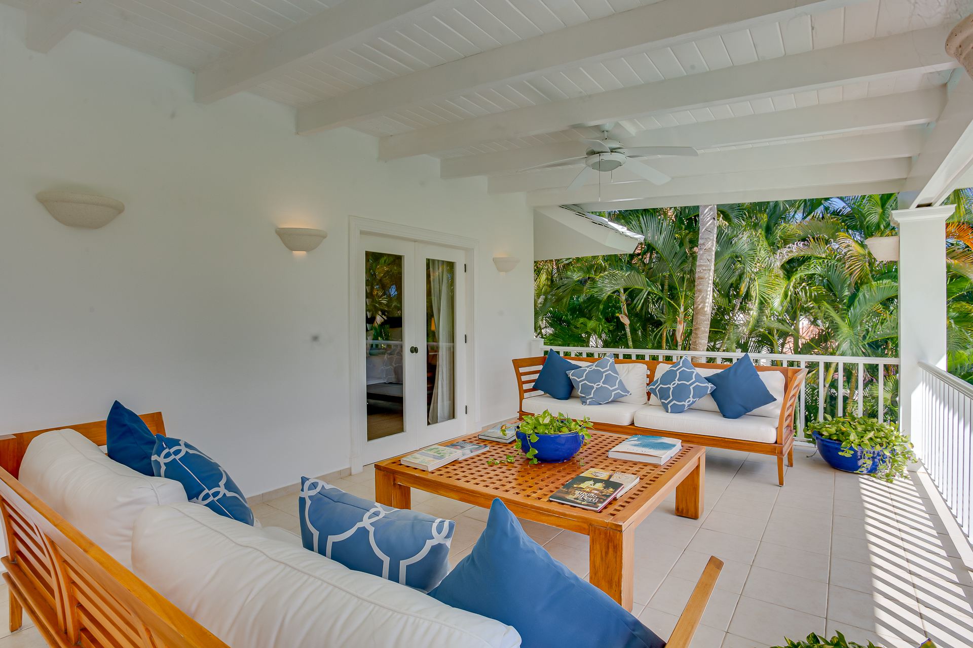 Villa Tortuga Bay B6