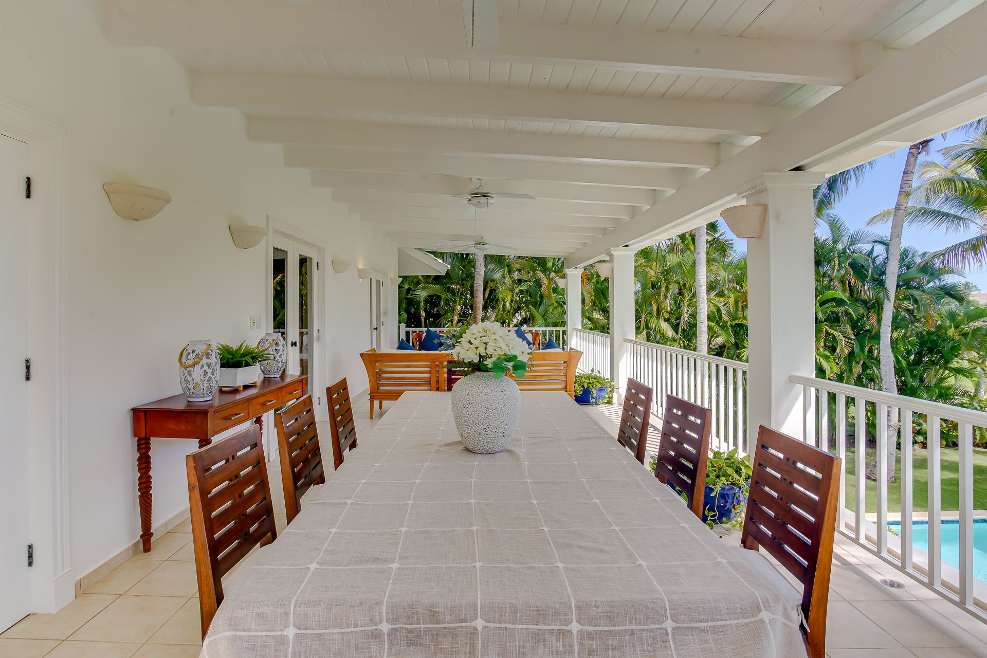 Villa Tortuga Bay B6