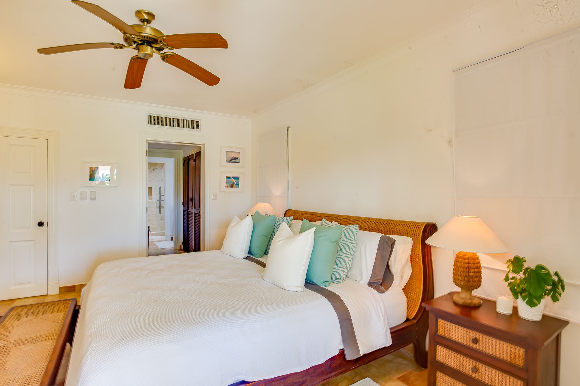 Villa Tortuga Bay B6