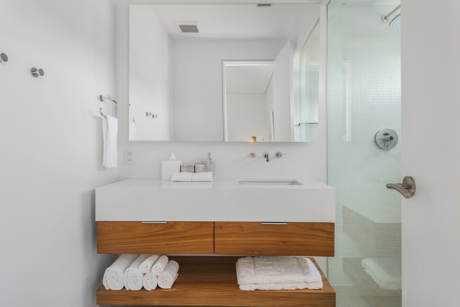 Grace Bay Enclave - 4 BDR OCEAN VIEW VILLA