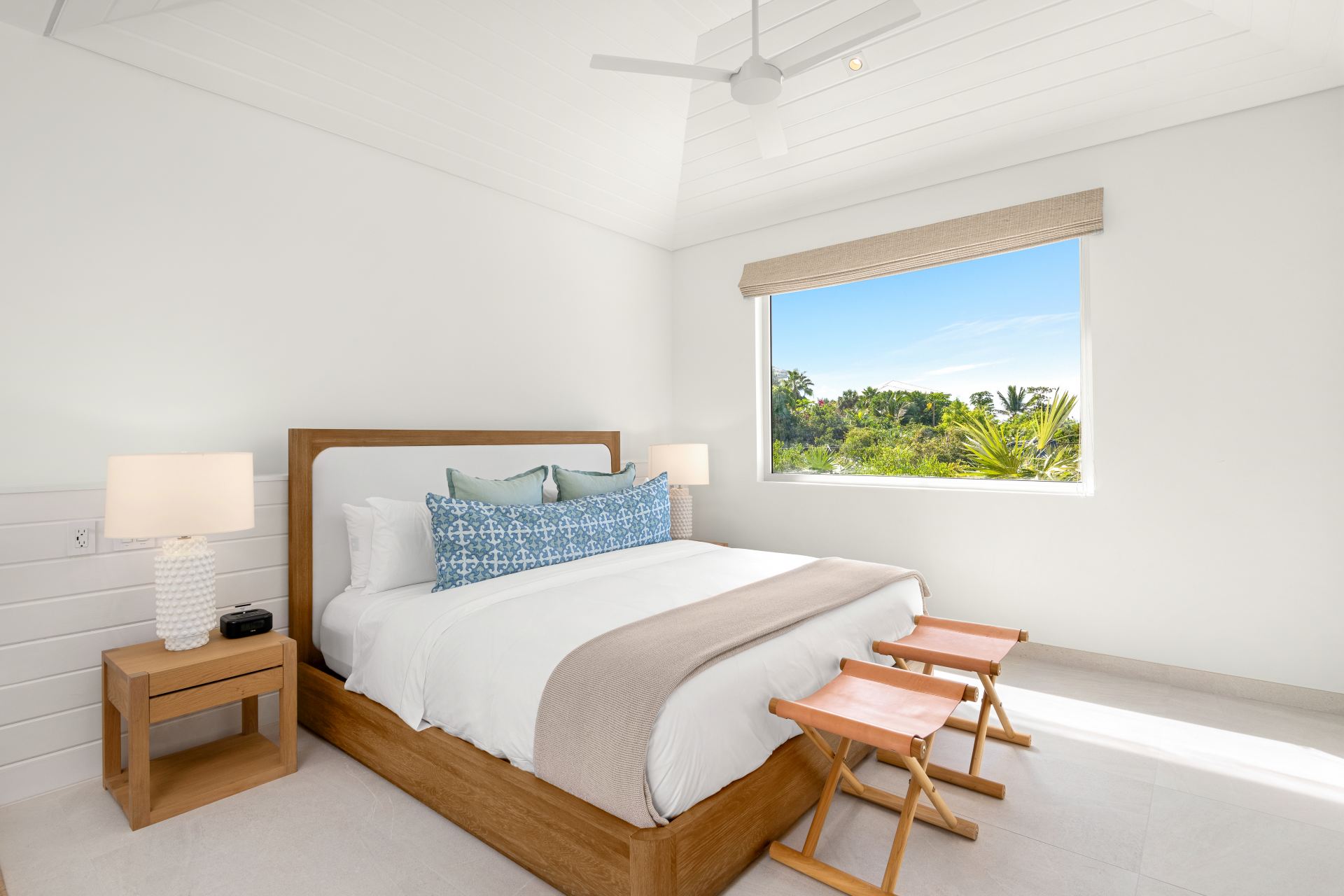 Grace Bay Enclave - 5 BDR OCEAN VIEW VILLA