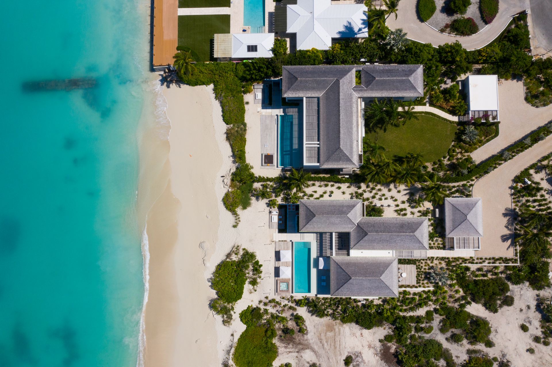 Grace Bay Enclave - 5 BDR BEACHFRONT VILLA