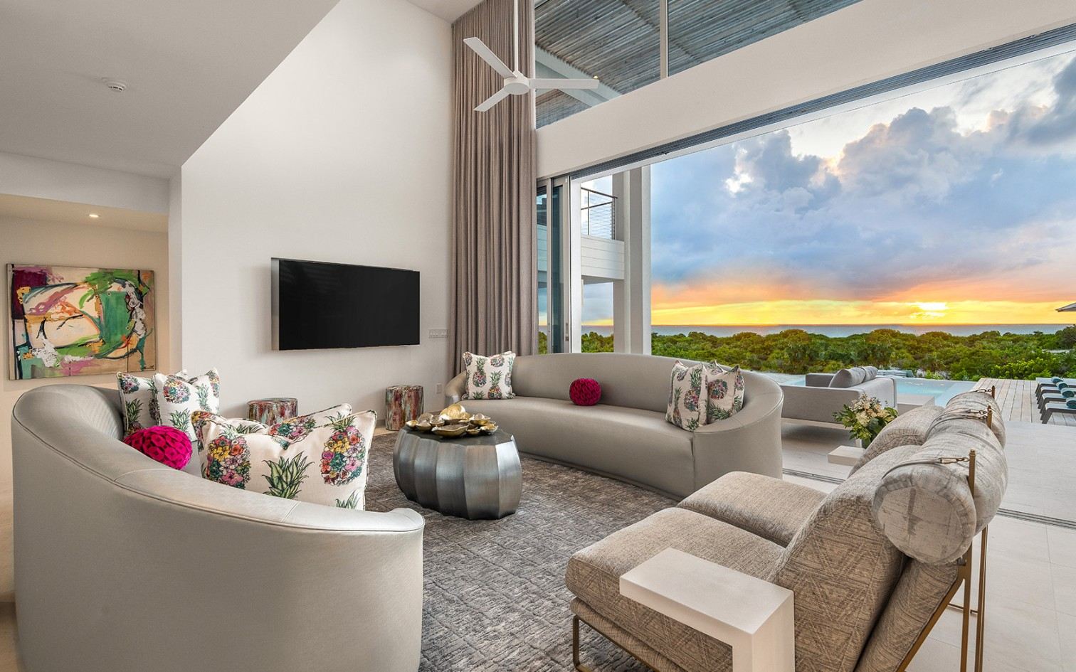 Grace Bay Enclave - 6 BDR PREMIUM OCEAN VIEW VILLA