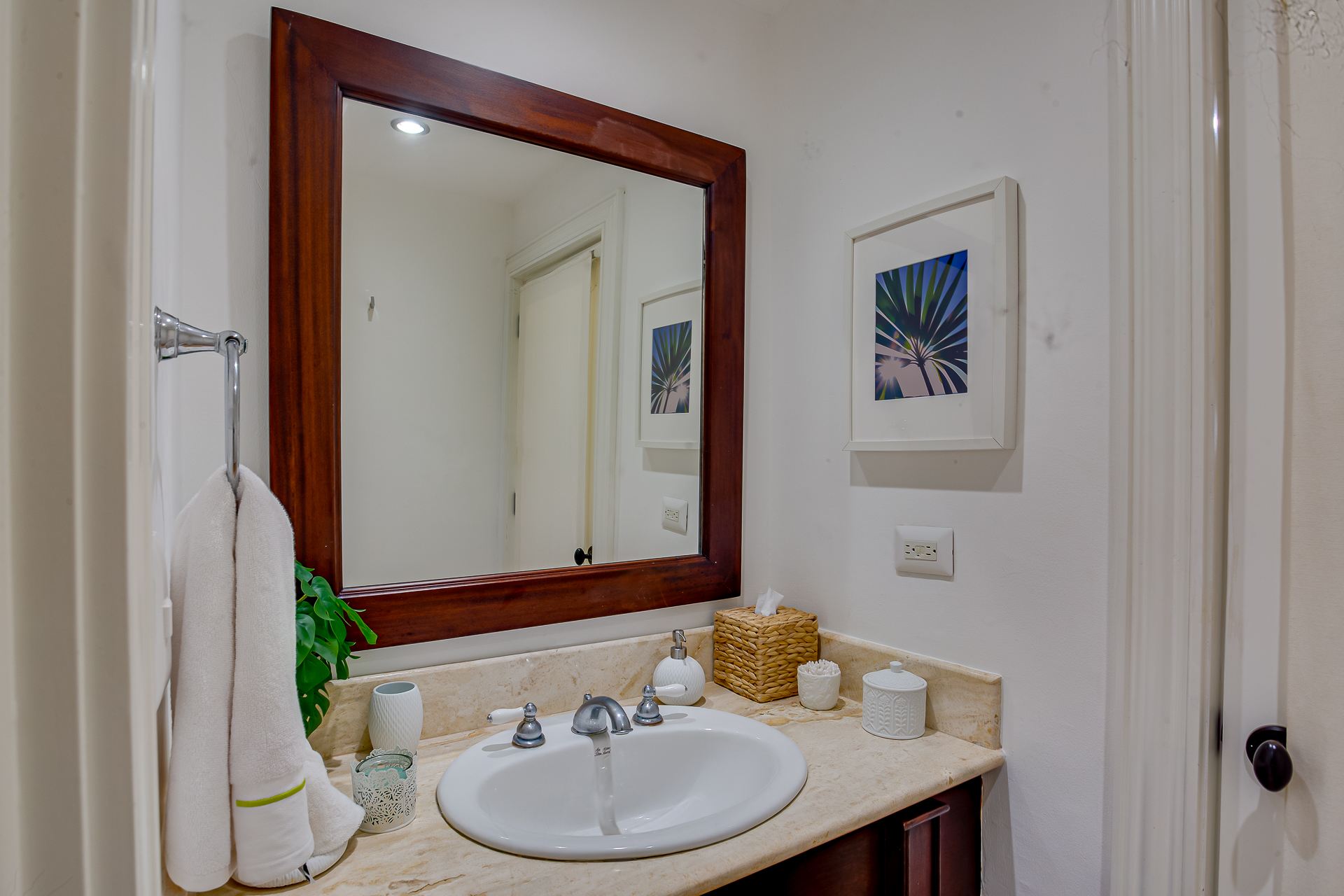 Villa Tortuga Bay B6