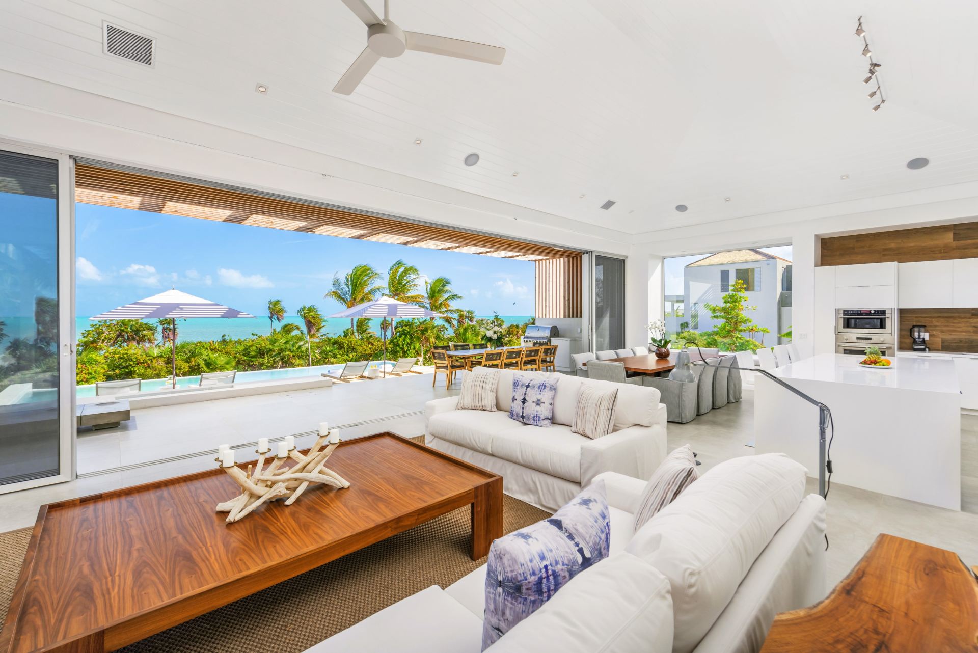 Long Bay Enclave - 5 BDR BEACHFRONT VILLA