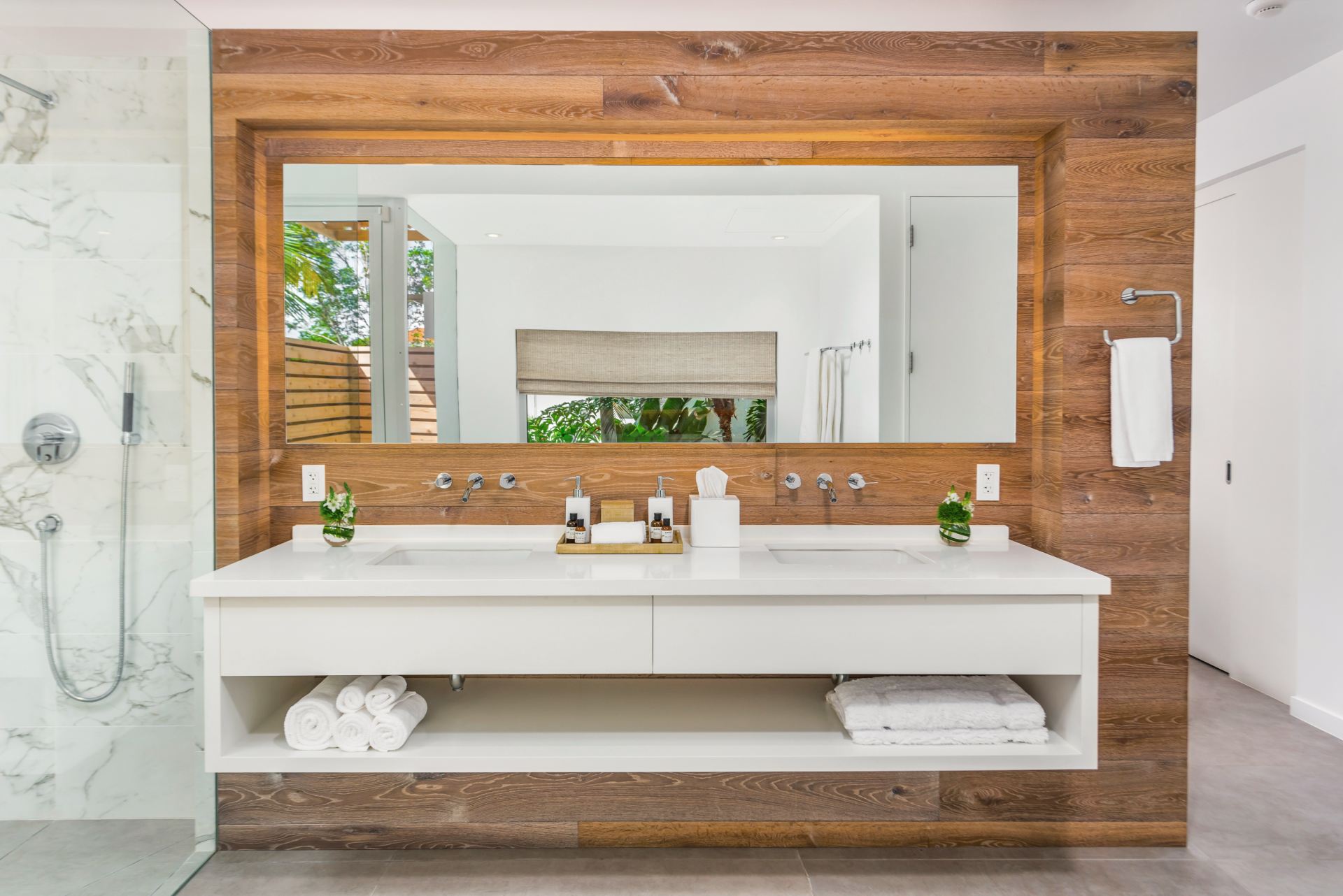 Long Bay Enclave - 5 BDR BEACHFRONT VILLA