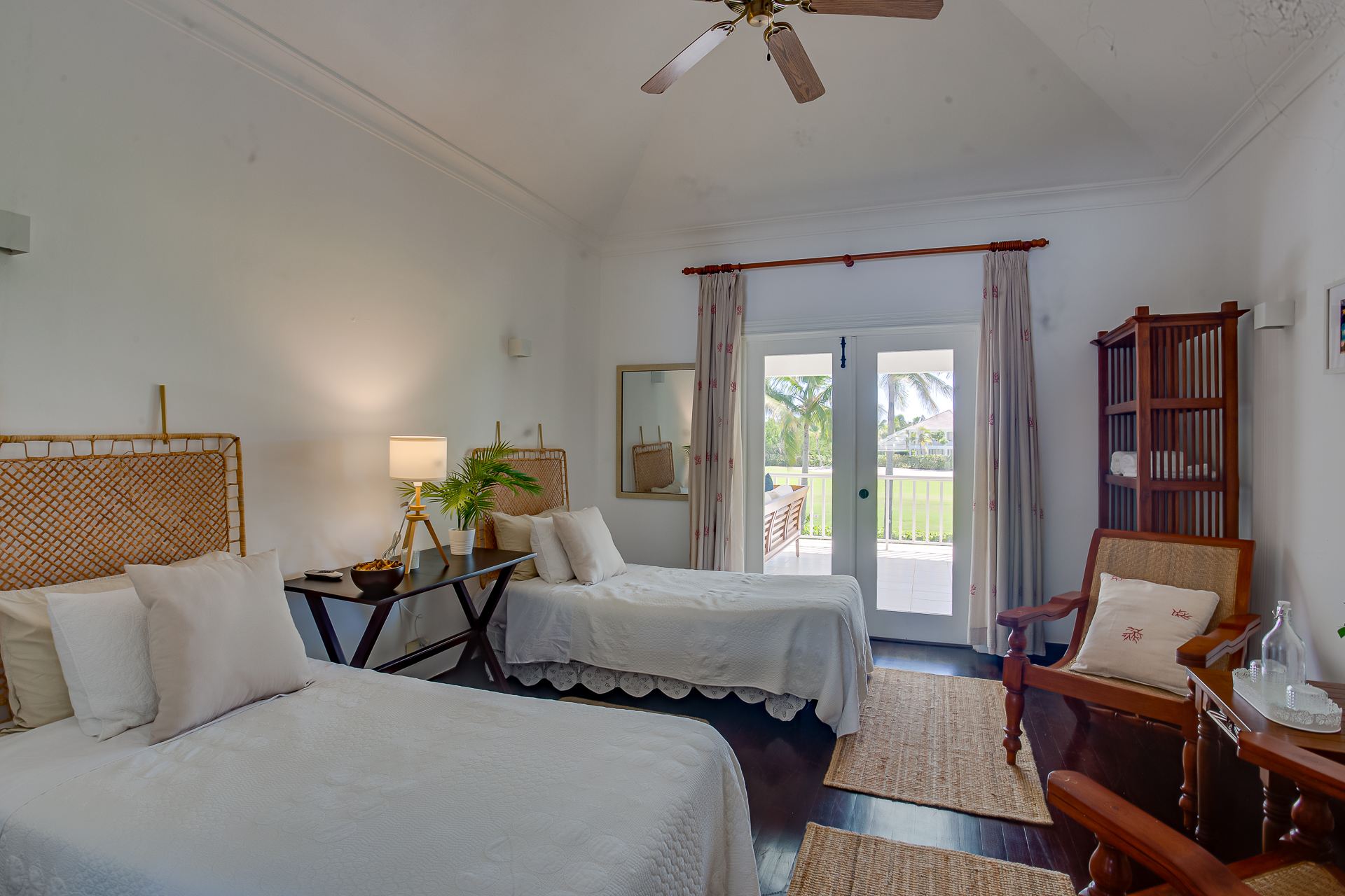 Villa Tortuga Bay B6