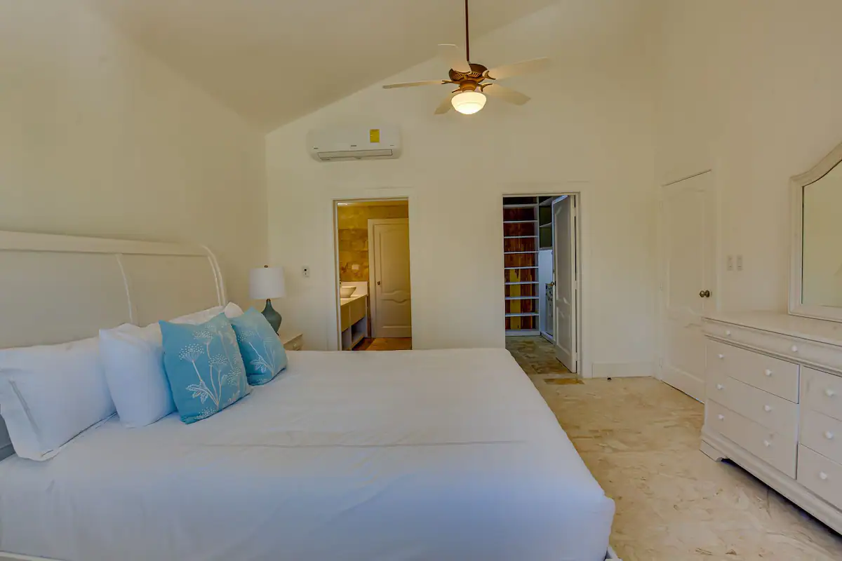 Villa Tortuga Bay B50