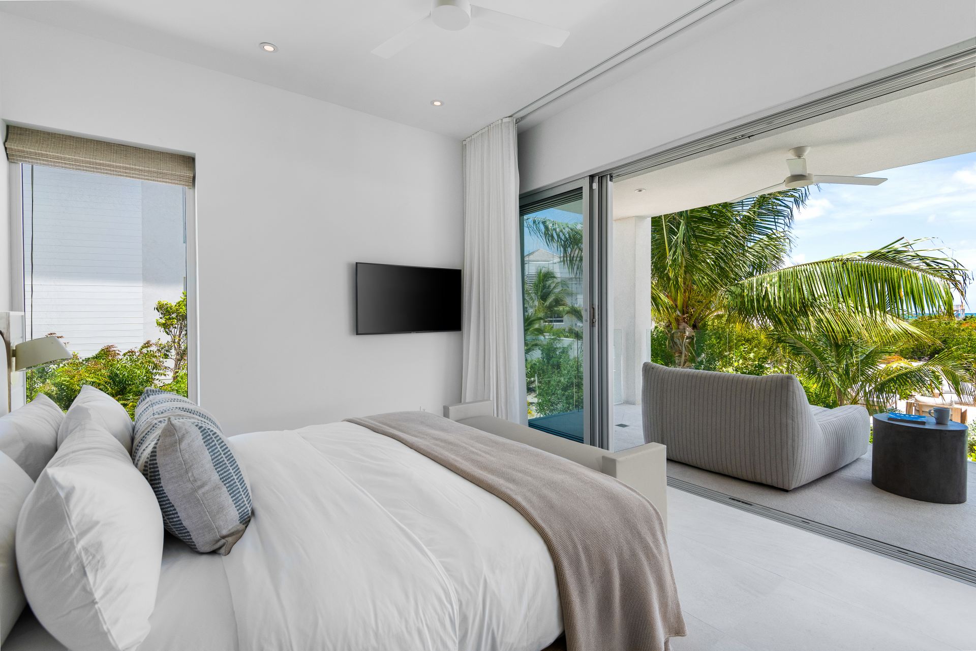 Grace Bay Enclave - 5 BDR OCEAN VIEW VILLA