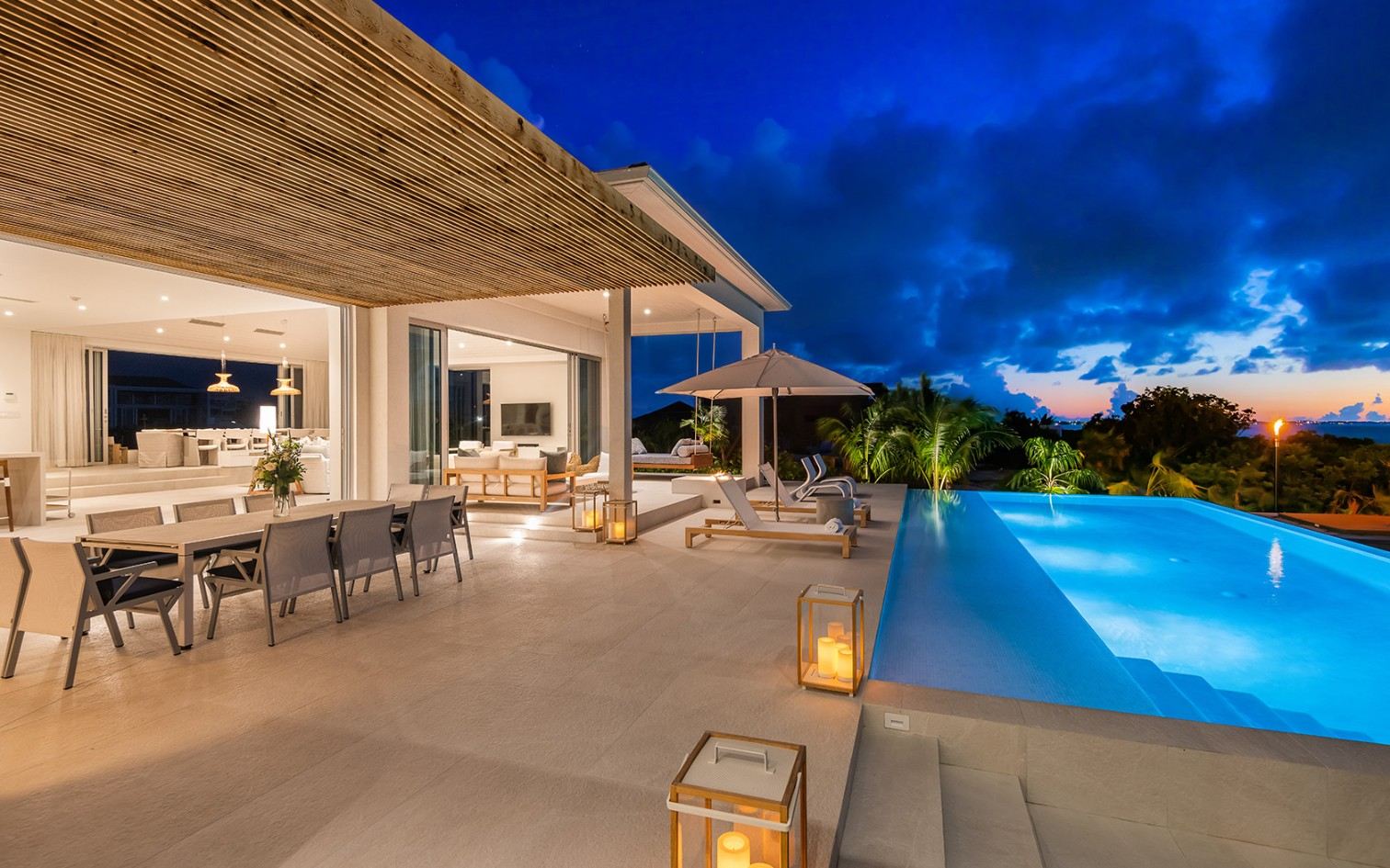 Grace Bay Enclave - 5 BDR BEACHFRONT VILLA
