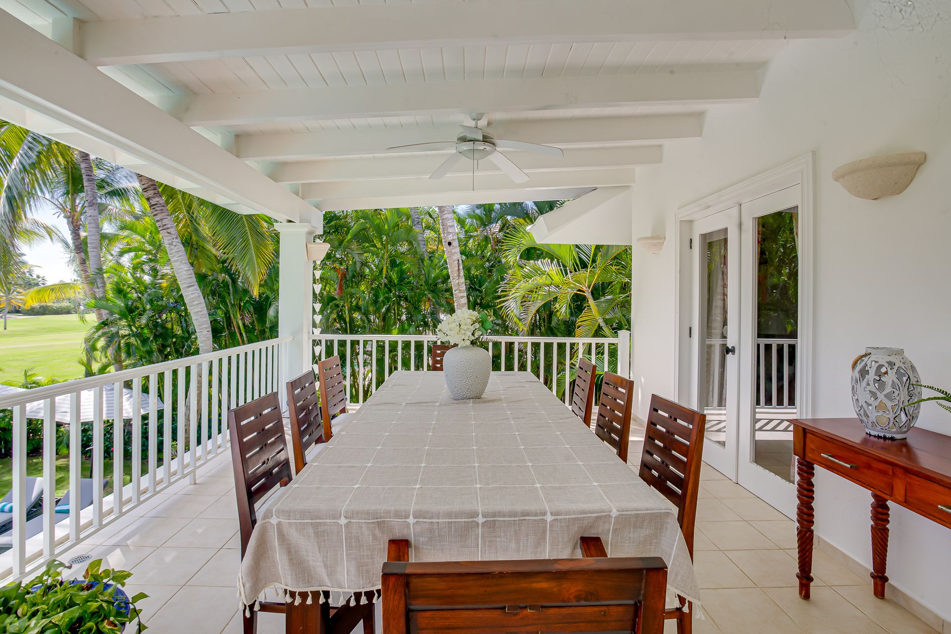 Villa Tortuga Bay B6