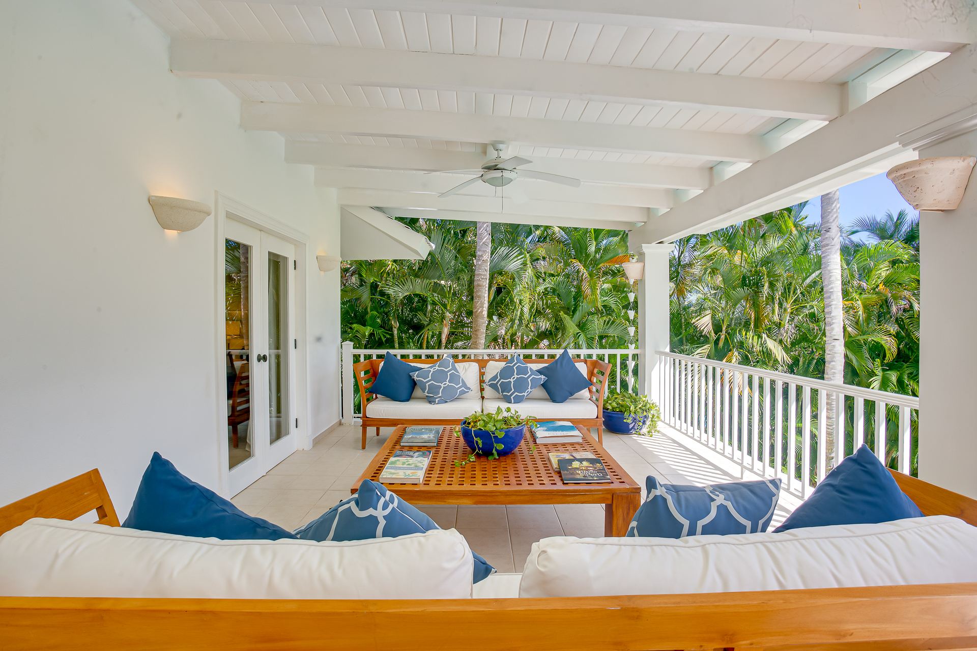 Villa Tortuga Bay B6