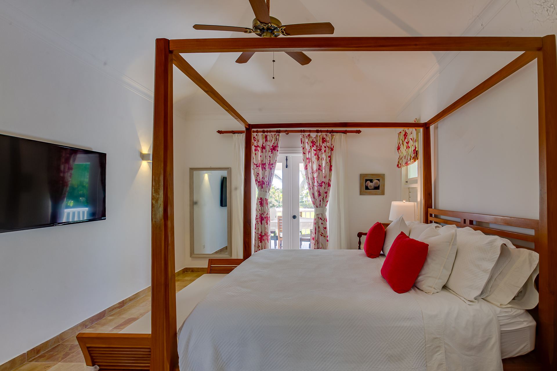 Villa Tortuga Bay B6