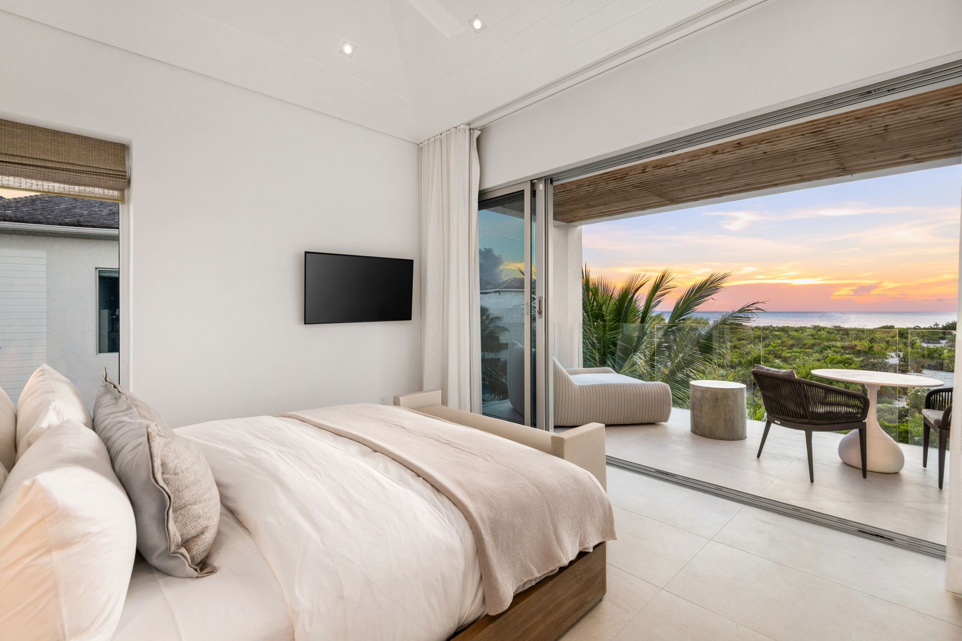 Grace Bay Enclave - 4 BDR OCEAN VIEW VILLA