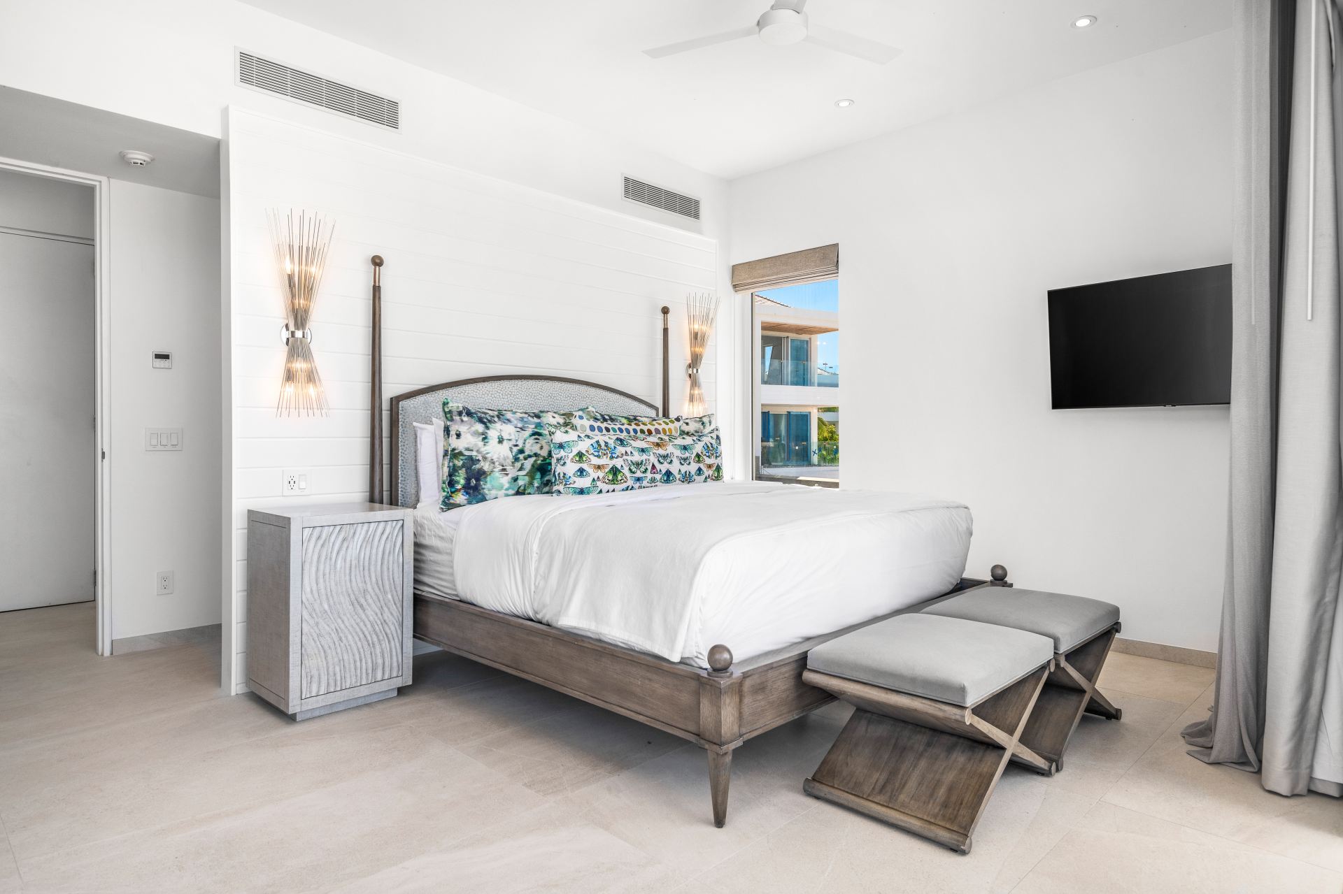 Grace Bay Enclave - 6 BDR PREMIUM OCEAN VIEW VILLA