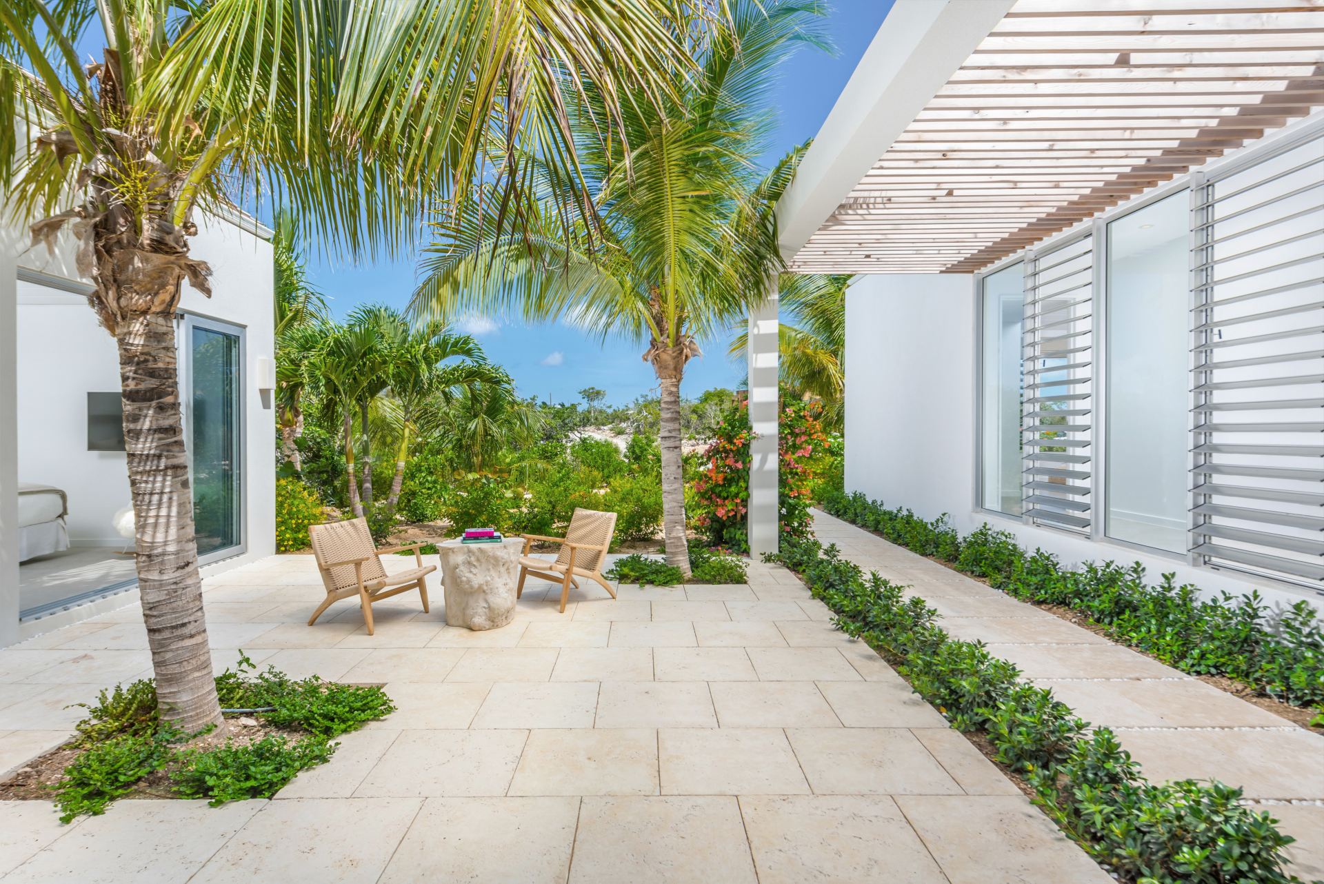 Long Bay Enclave - 5 BDR BEACHFRONT VILLA