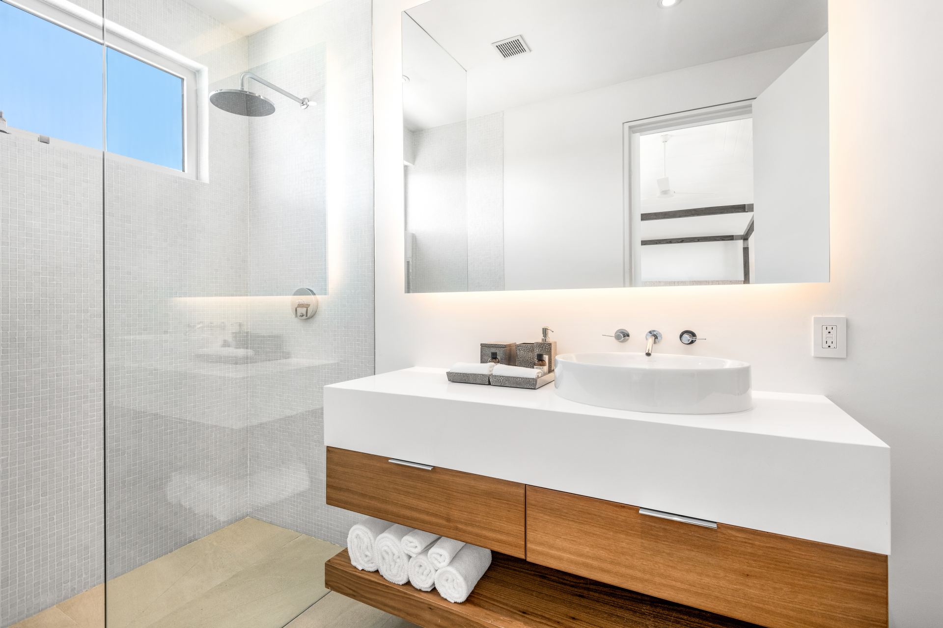 Grace Bay Enclave - 6 BDR PREMIUM OCEAN VIEW VILLA