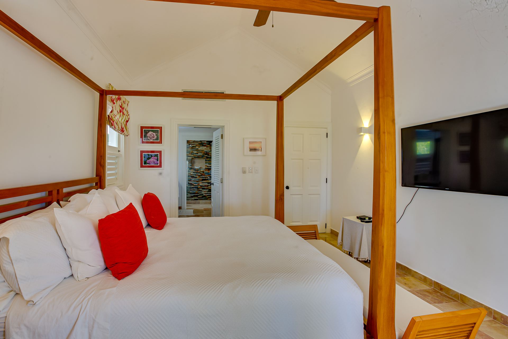 Villa Tortuga Bay B6