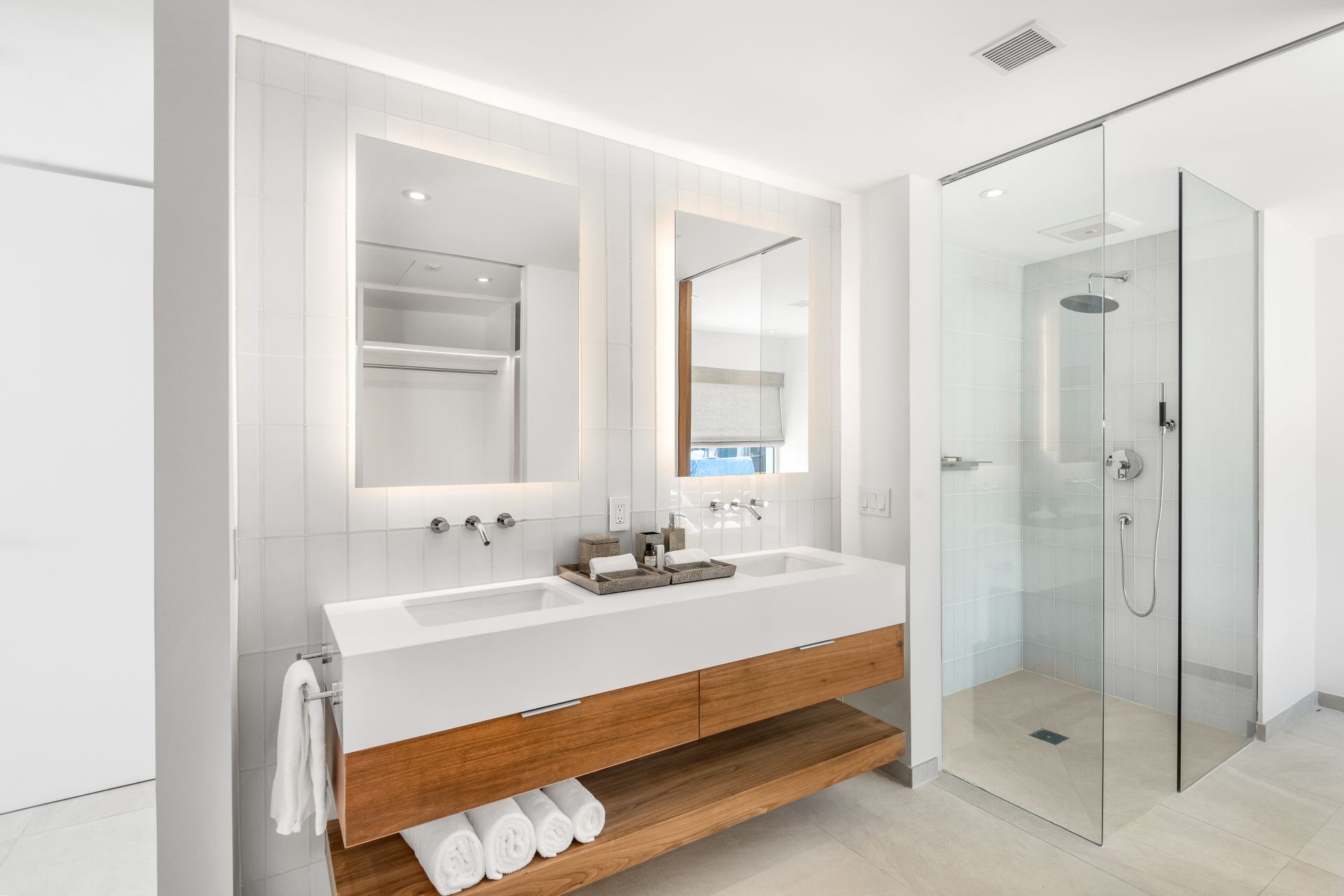 Grace Bay Enclave - 6 BDR PREMIUM OCEAN VIEW VILLA