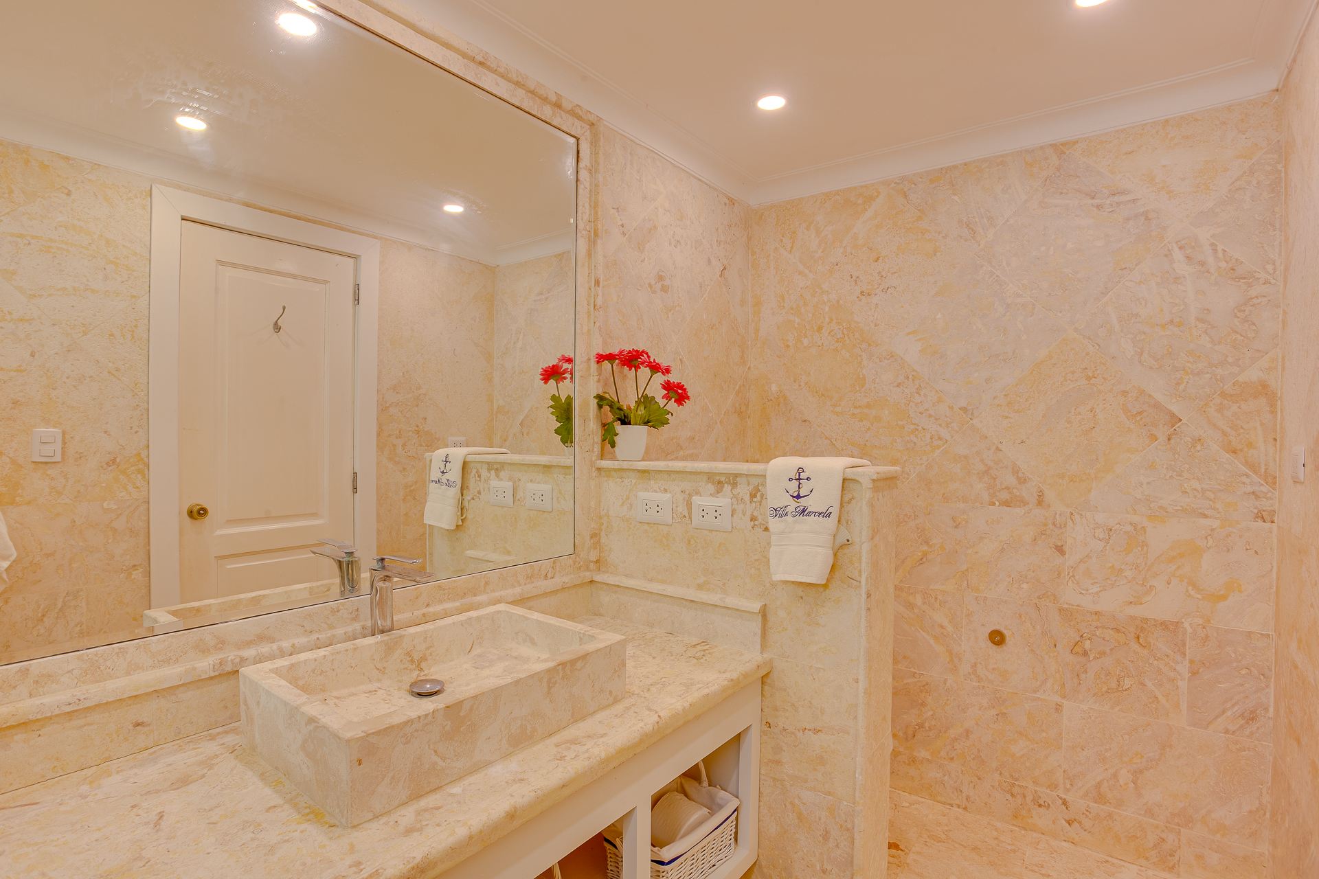 Villa Marcela Tortuga Bay B48