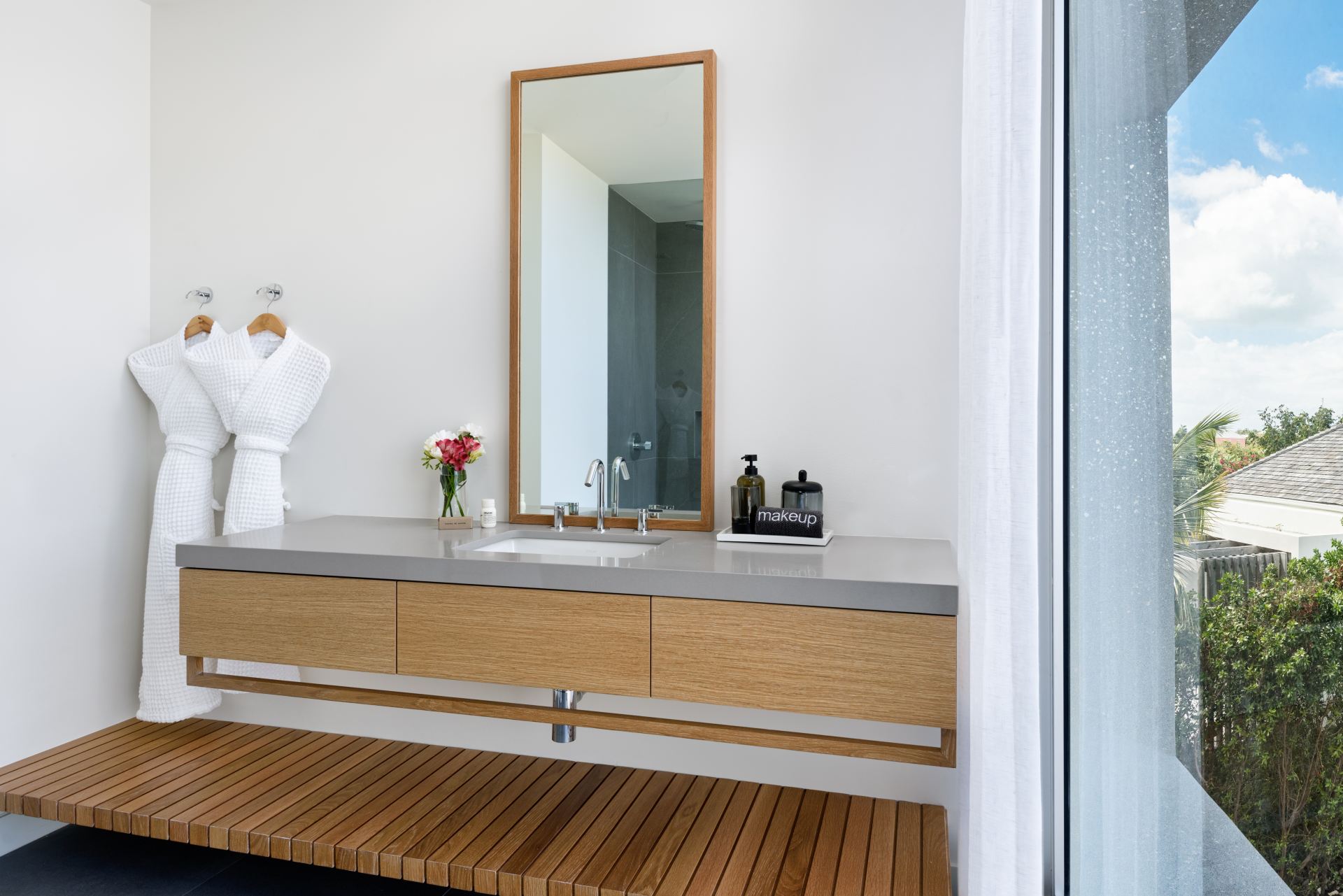 Long Bay Enclave - 3 BDR BEACH HOUSE