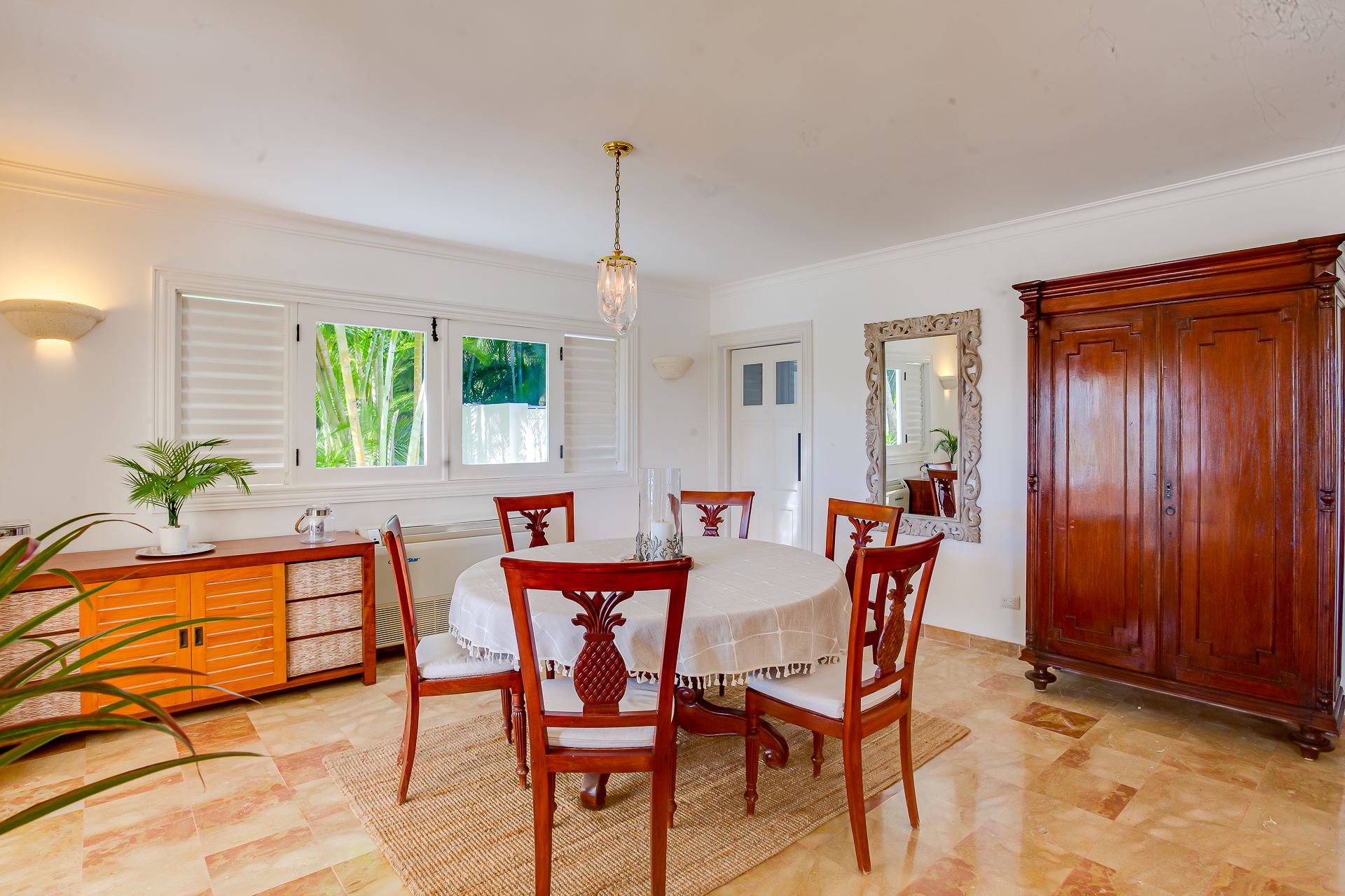 Villa Tortuga Bay B6