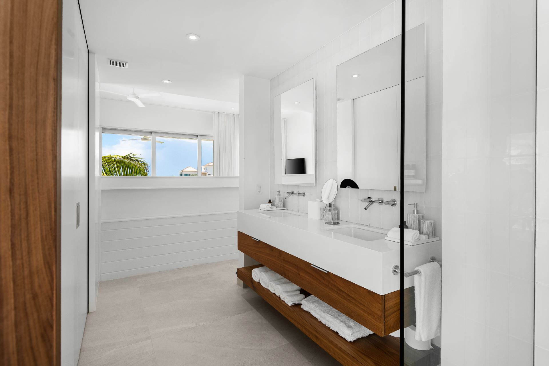 Grace Bay Enclave - 4 BDR OCEAN VIEW VILLA